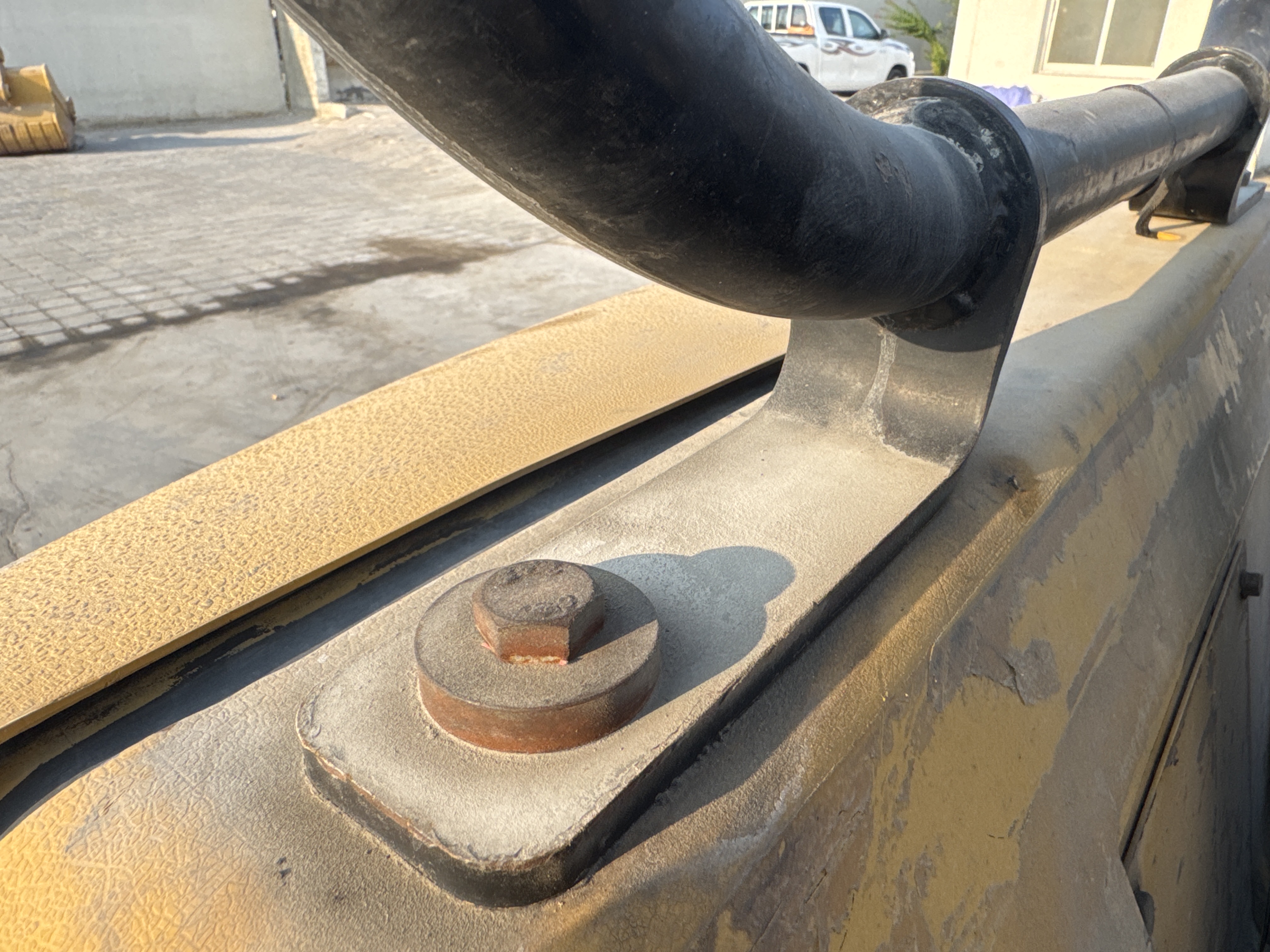 MNX-007-Cat-301.6C-Mini-excavators-inspection-Structure-Handrails-2