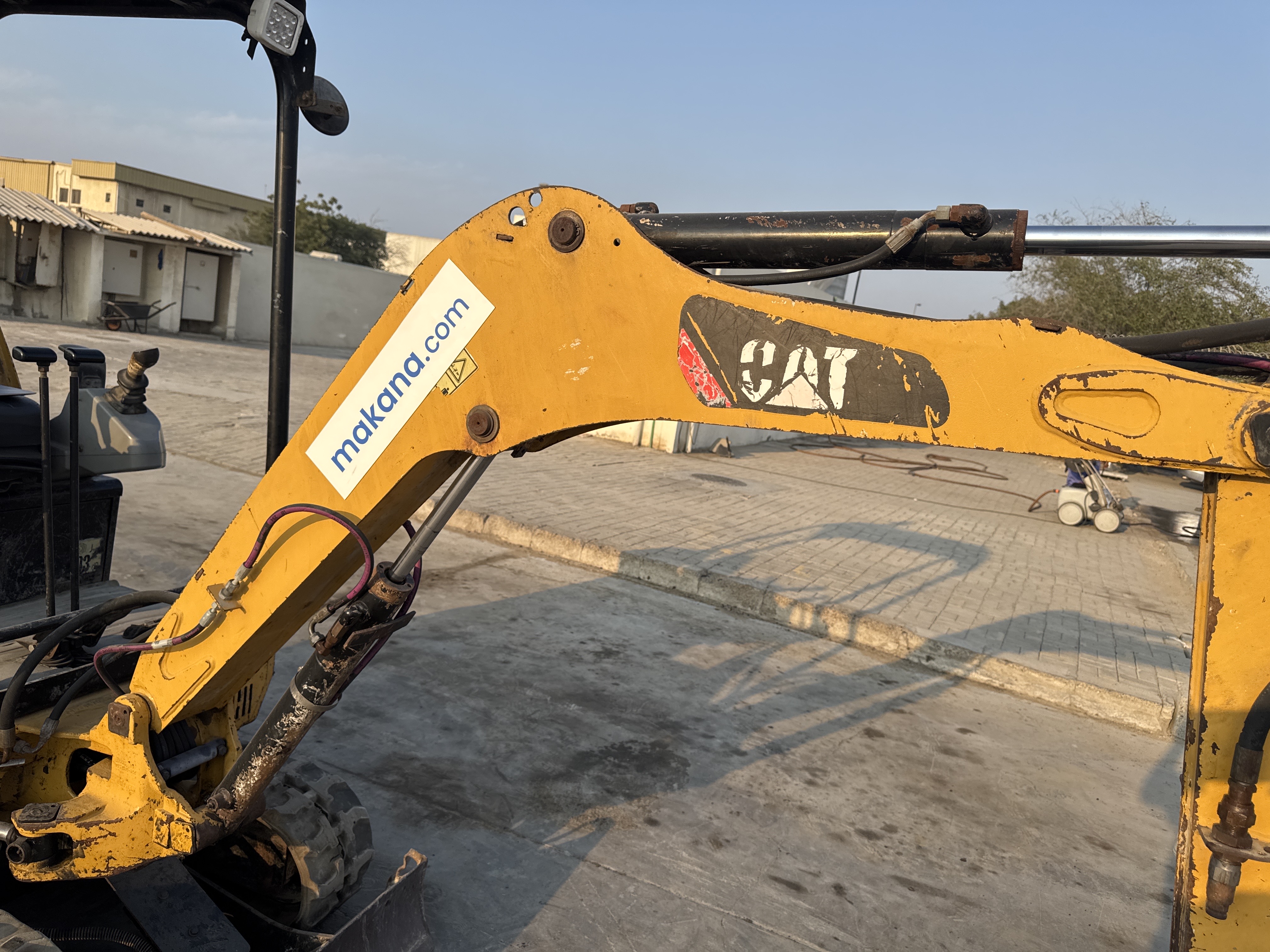 MNX-007-Cat-301.6C-Mini-excavators-inspection-Chassis-Boom-2
