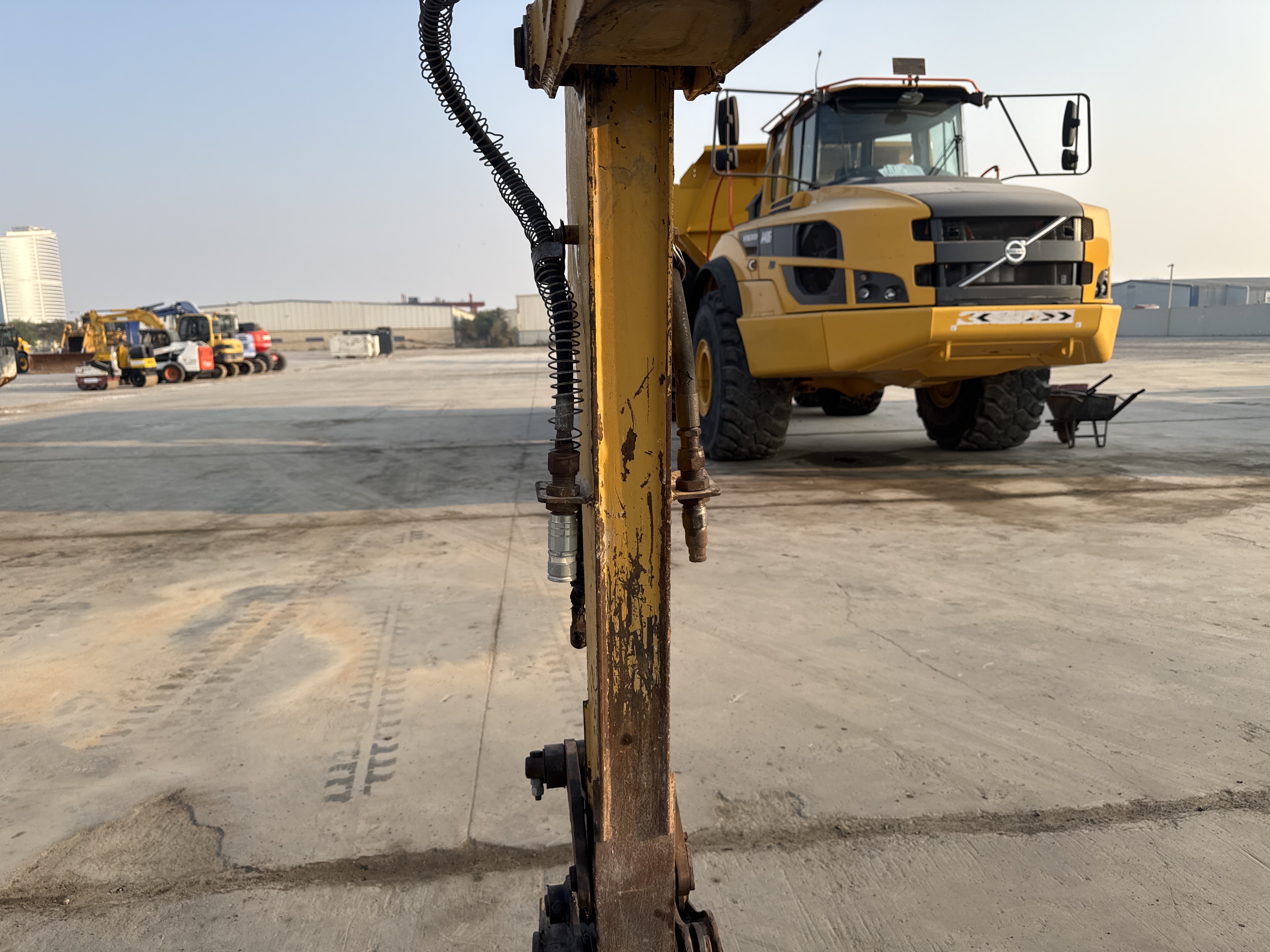 MNX-007-Cat-301.6C-Mini-excavators-inspection-Chassis-Stick-2