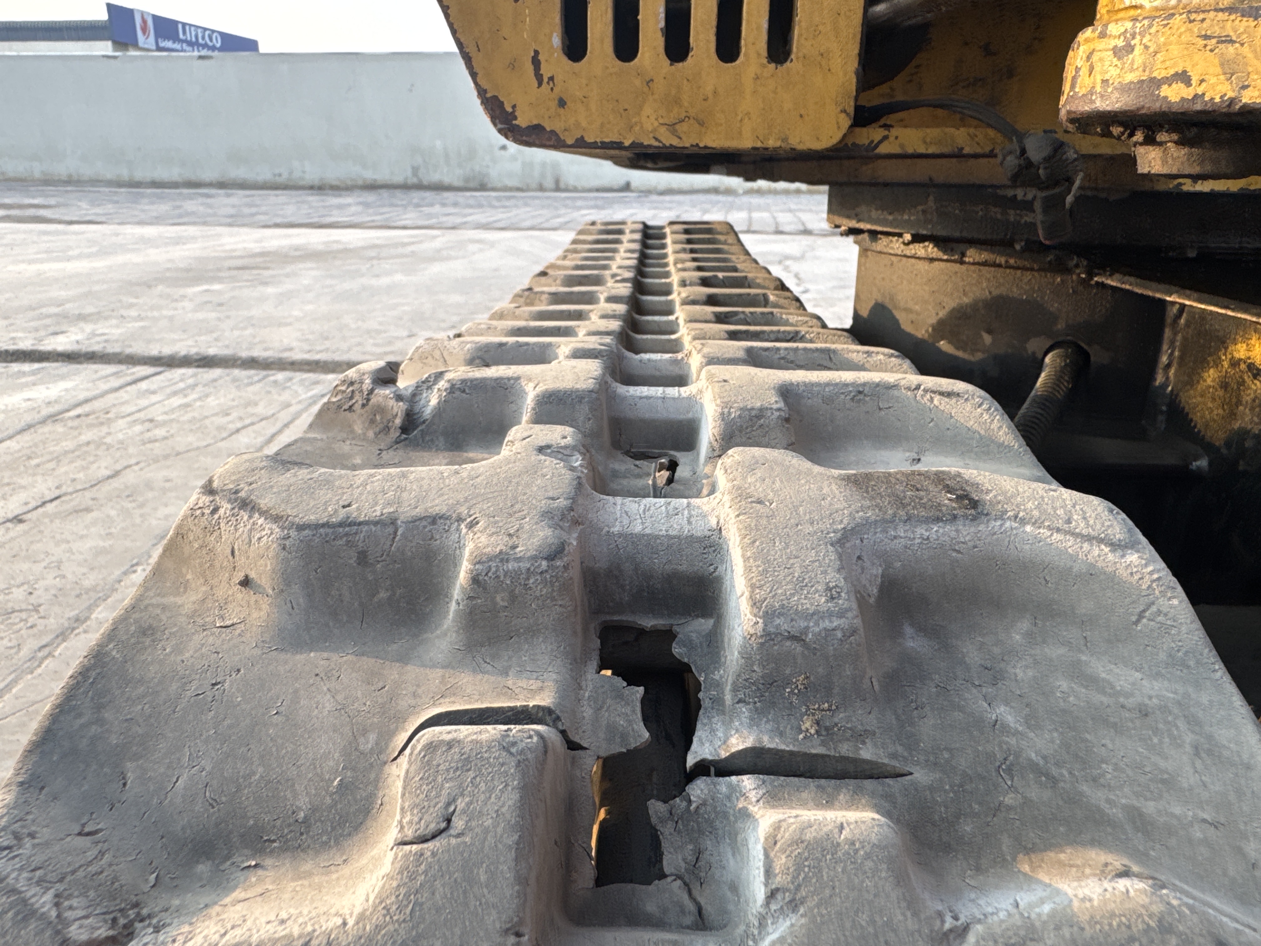 MNX-007-Cat-301.6C-Mini-excavators-inspection-Undercarriage-Right-track-chain-2