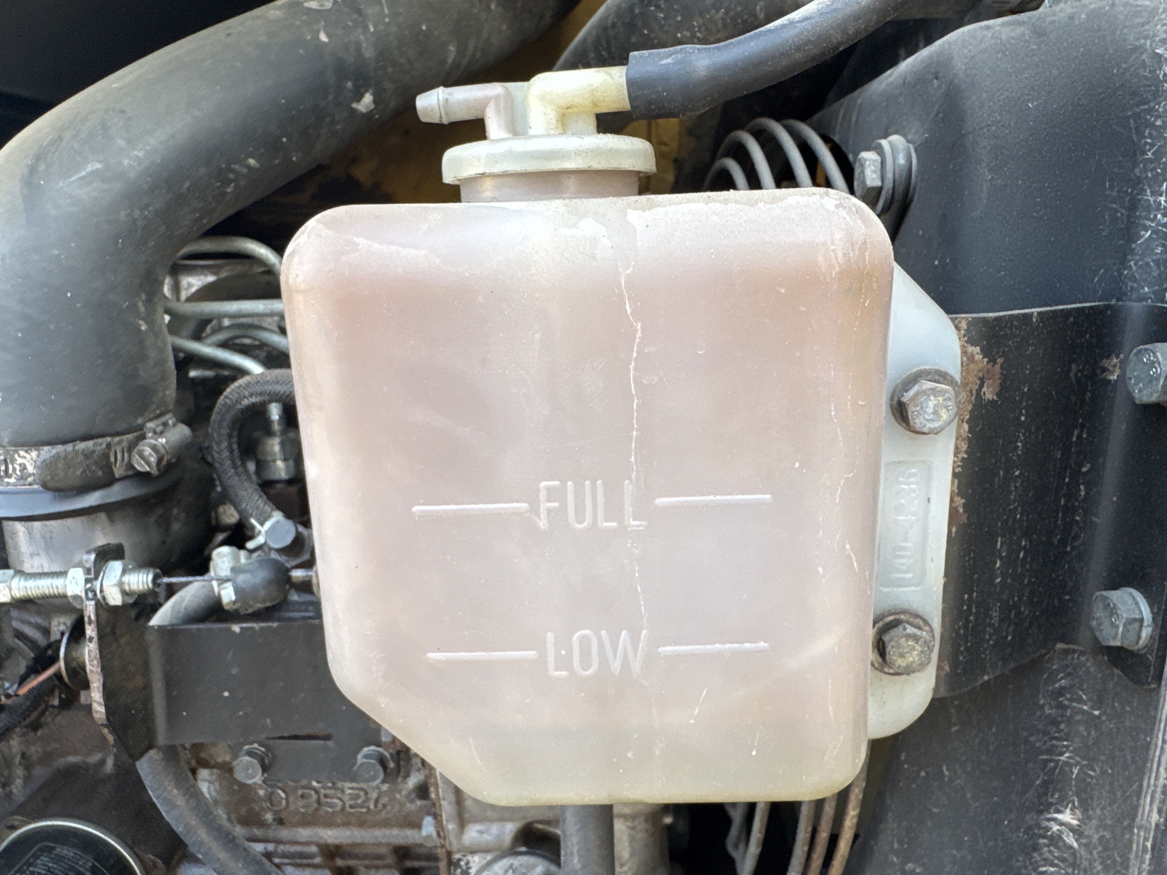 MNX-007-Cat-301.6C-Mini-excavators-inspection-Engine-Radiator,-oil-cooler-and-air-cooler-2