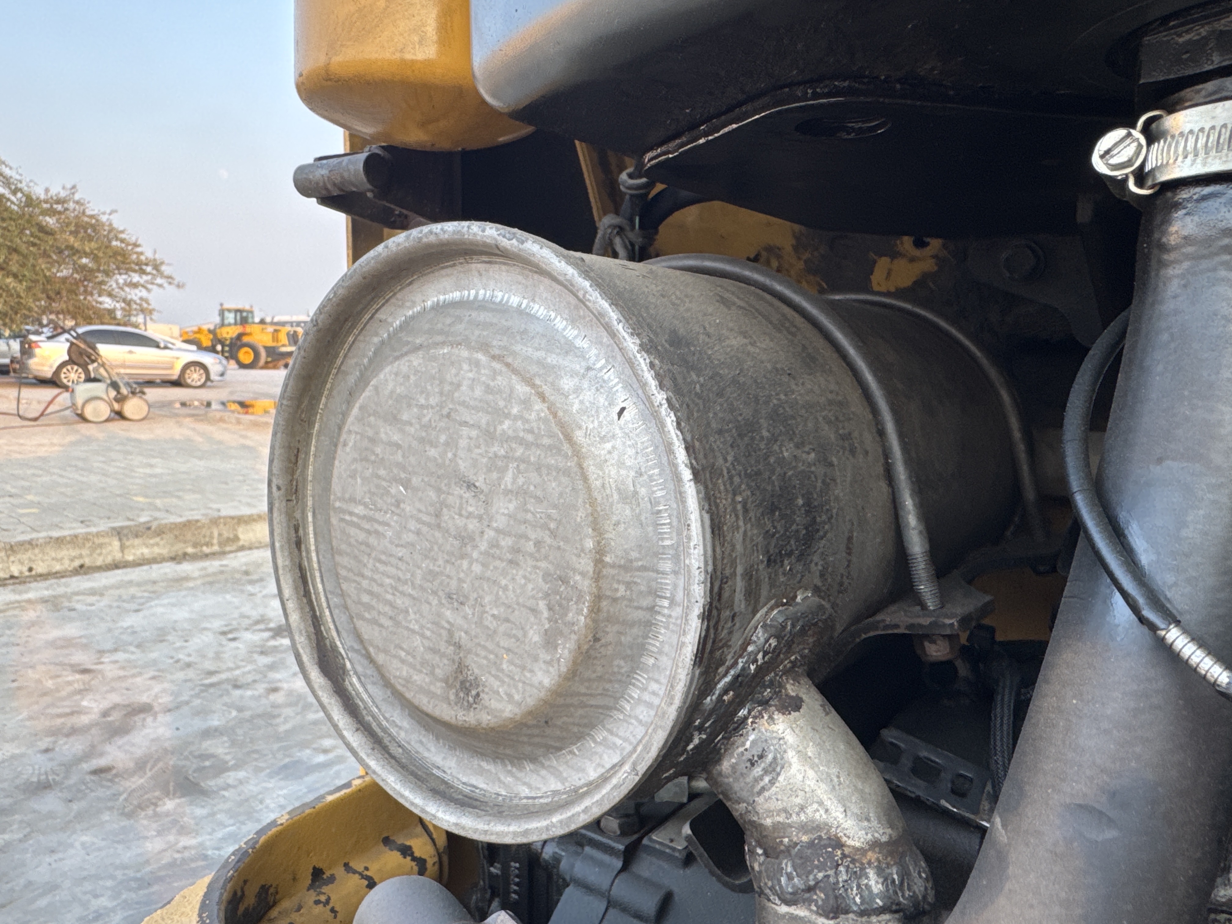 MNX-007-Cat-301.6C-Mini-excavators-inspection-Engine-Exhaust-system-2