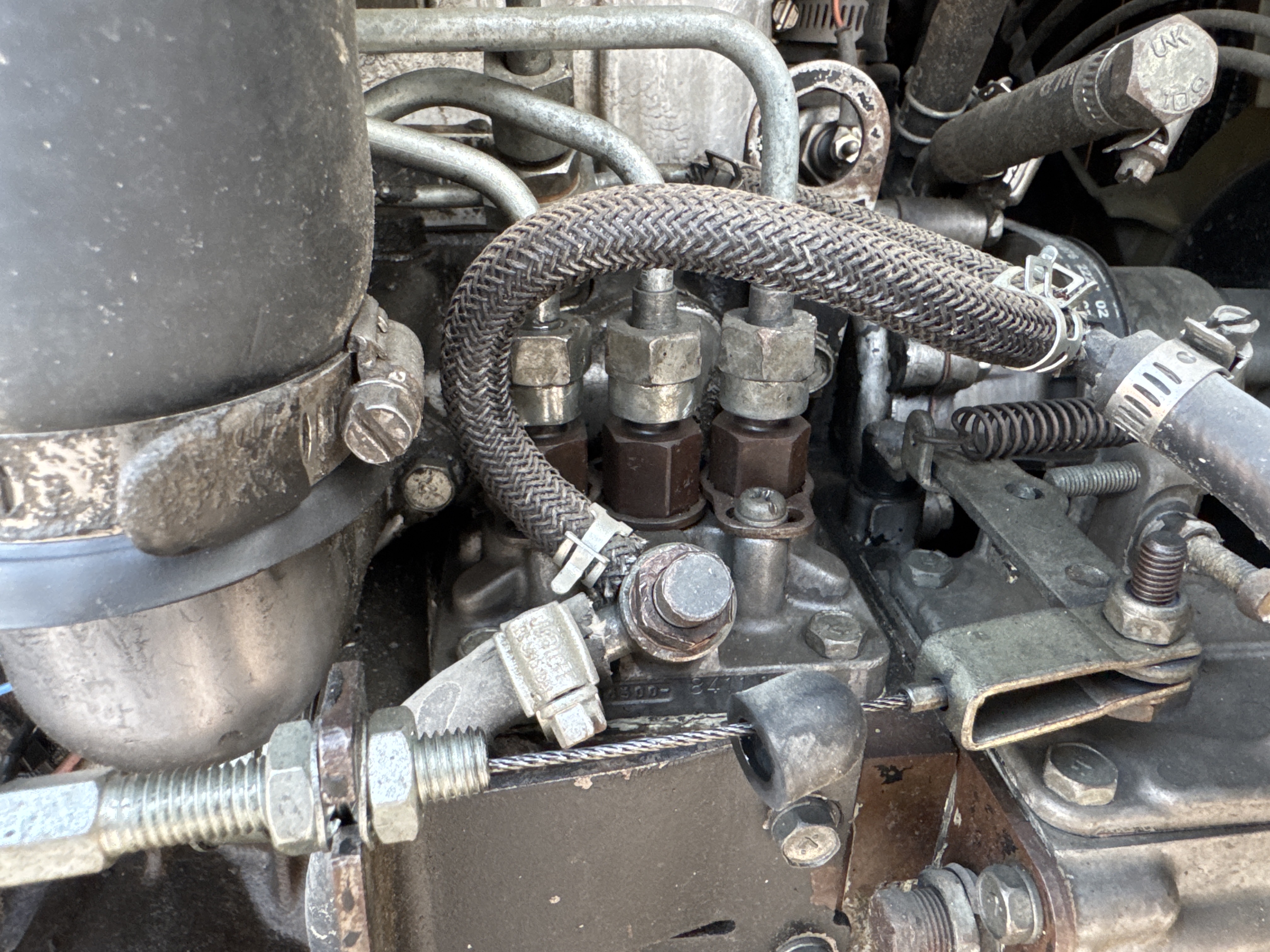 MNX-007-Cat-301.6C-Mini-excavators-inspection-Engine-Fuel-leaks-2