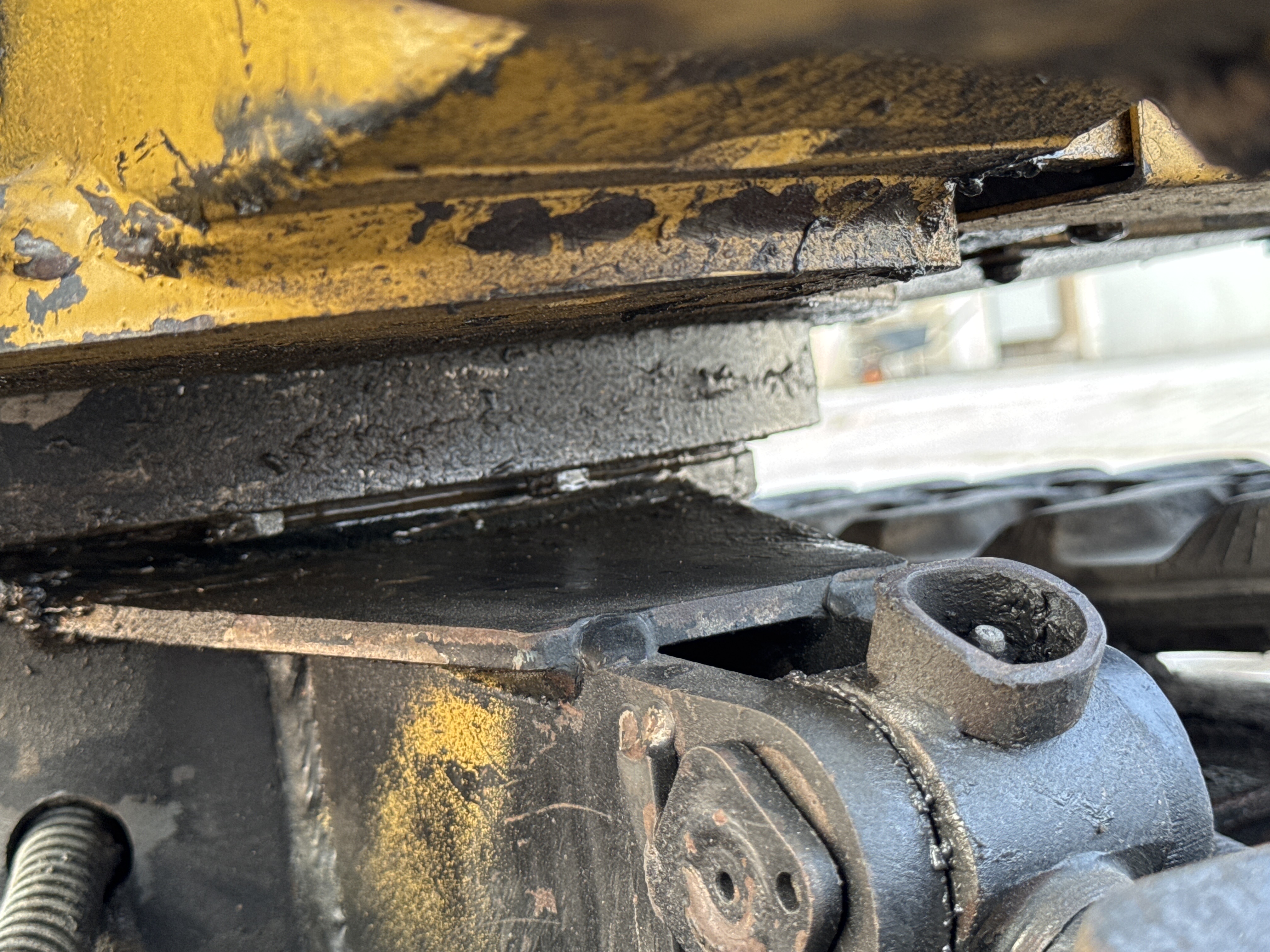 MNX-007-Cat-301.6C-Mini-excavators-inspection-Hydraulics-Turntable/slewing-assembly-2