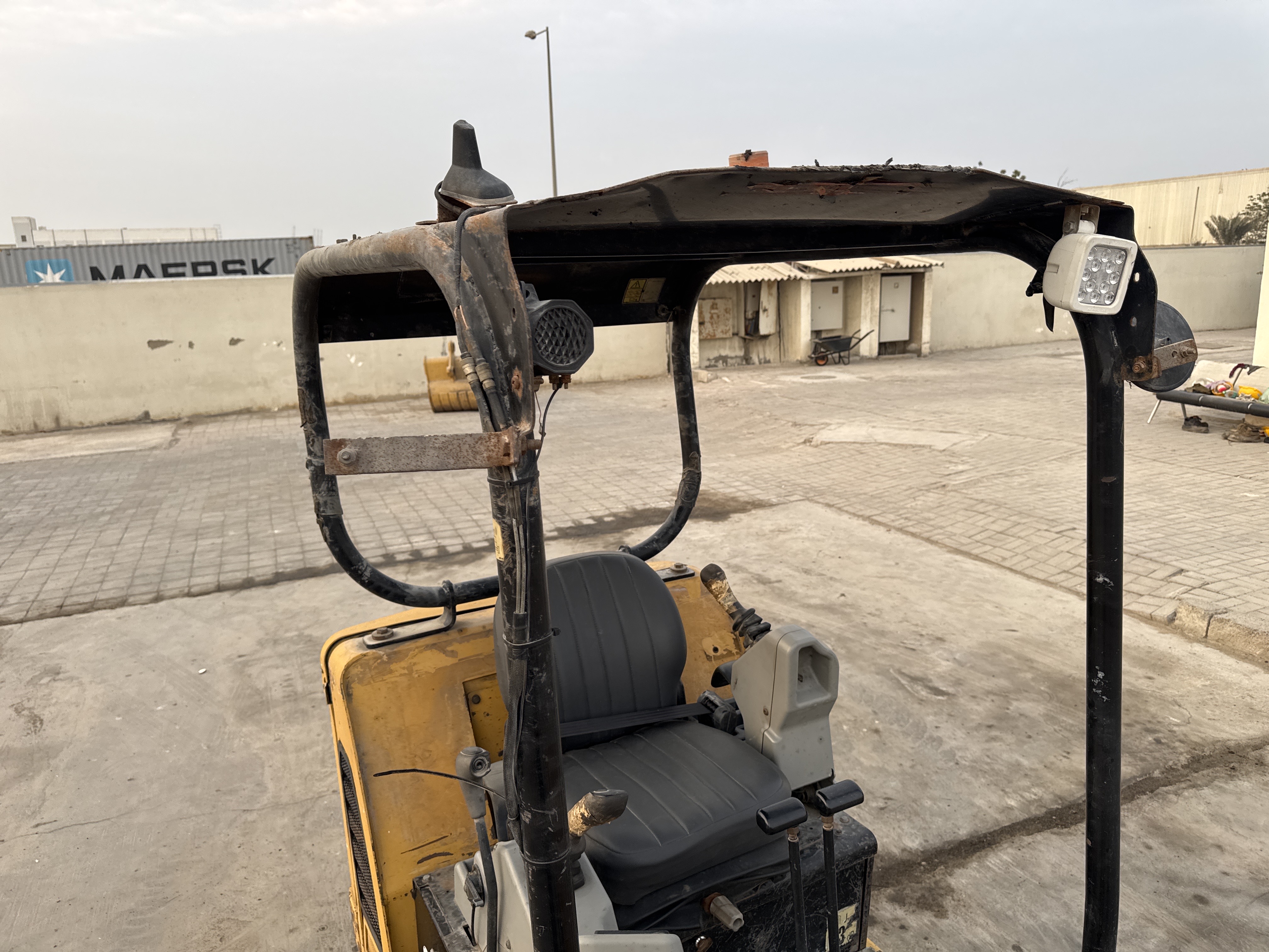 MNX-007-Cat-301.6C-Mini-excavators-inspection-Safety-Rollover-protective-structure-(ROPS-/-FOPS)-2