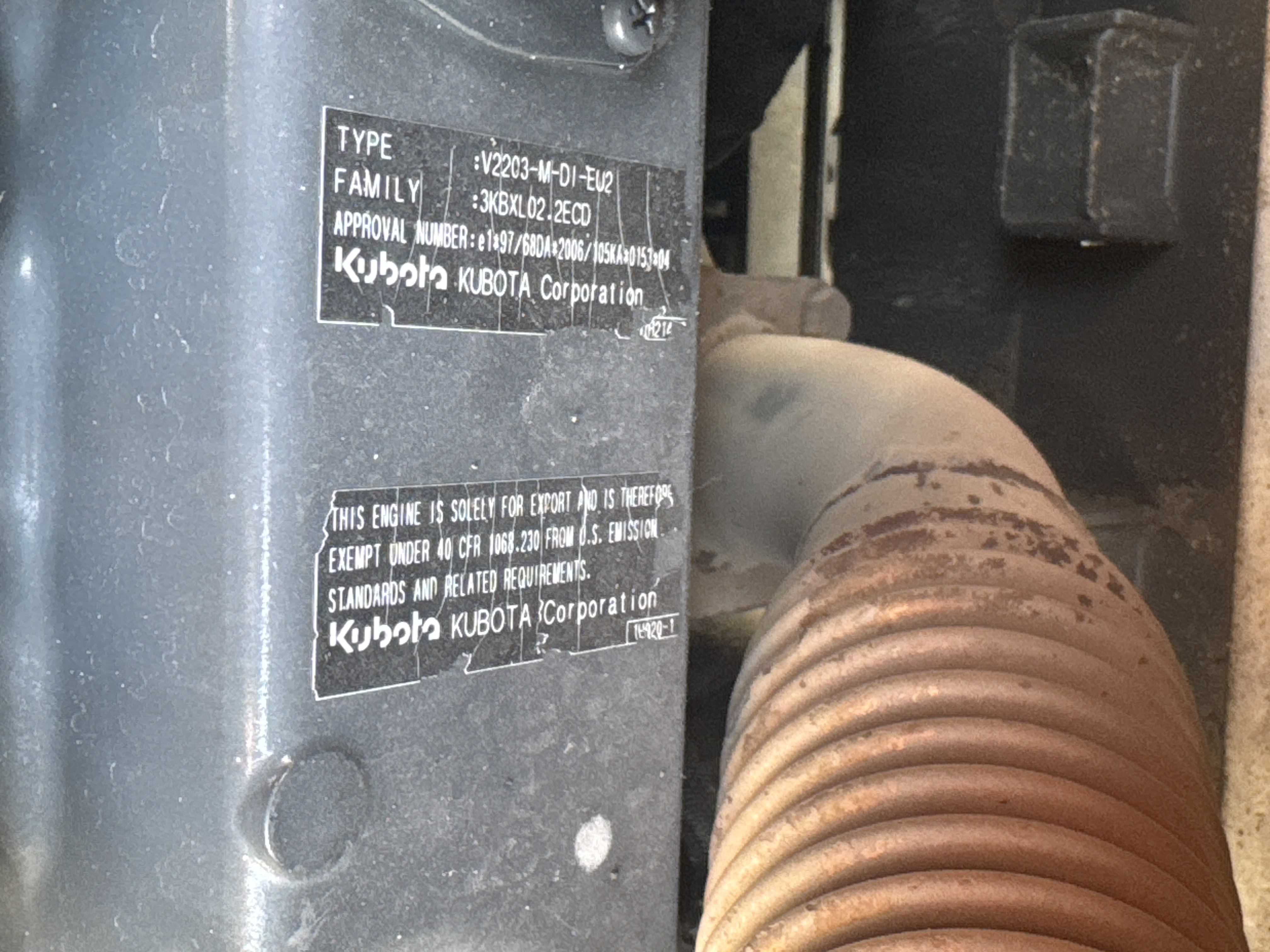 SSL-016-Bobcat-S510-Skid-steer-loaders-inspection-General-Emissions-label-2