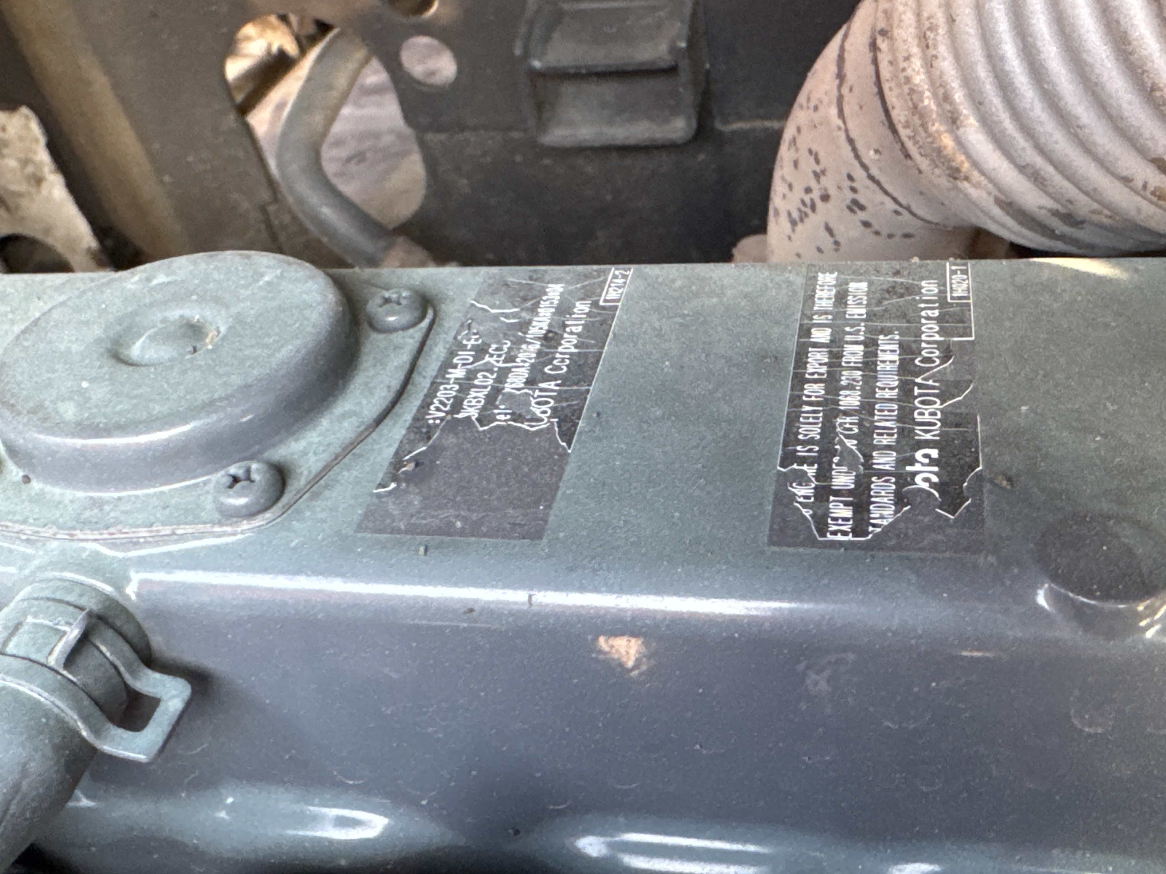 SSL-015-Bobcat-S510-Skid-steer-loaders-inspection-General-Emissions-label-2