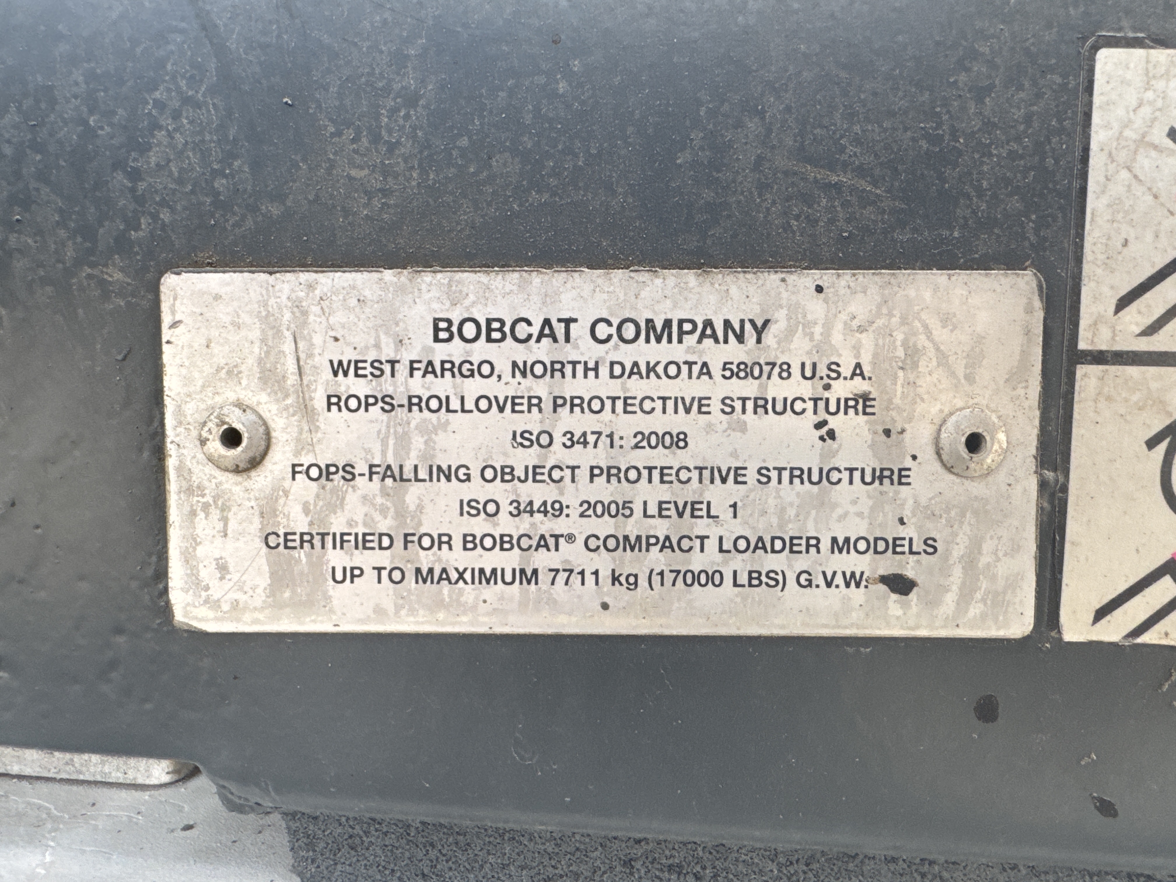 SSL-015-Bobcat-S510-Skid-steer-loaders-inspection-Safety-Rollover-protective-structure-(ROPS-/-FOPS)-2