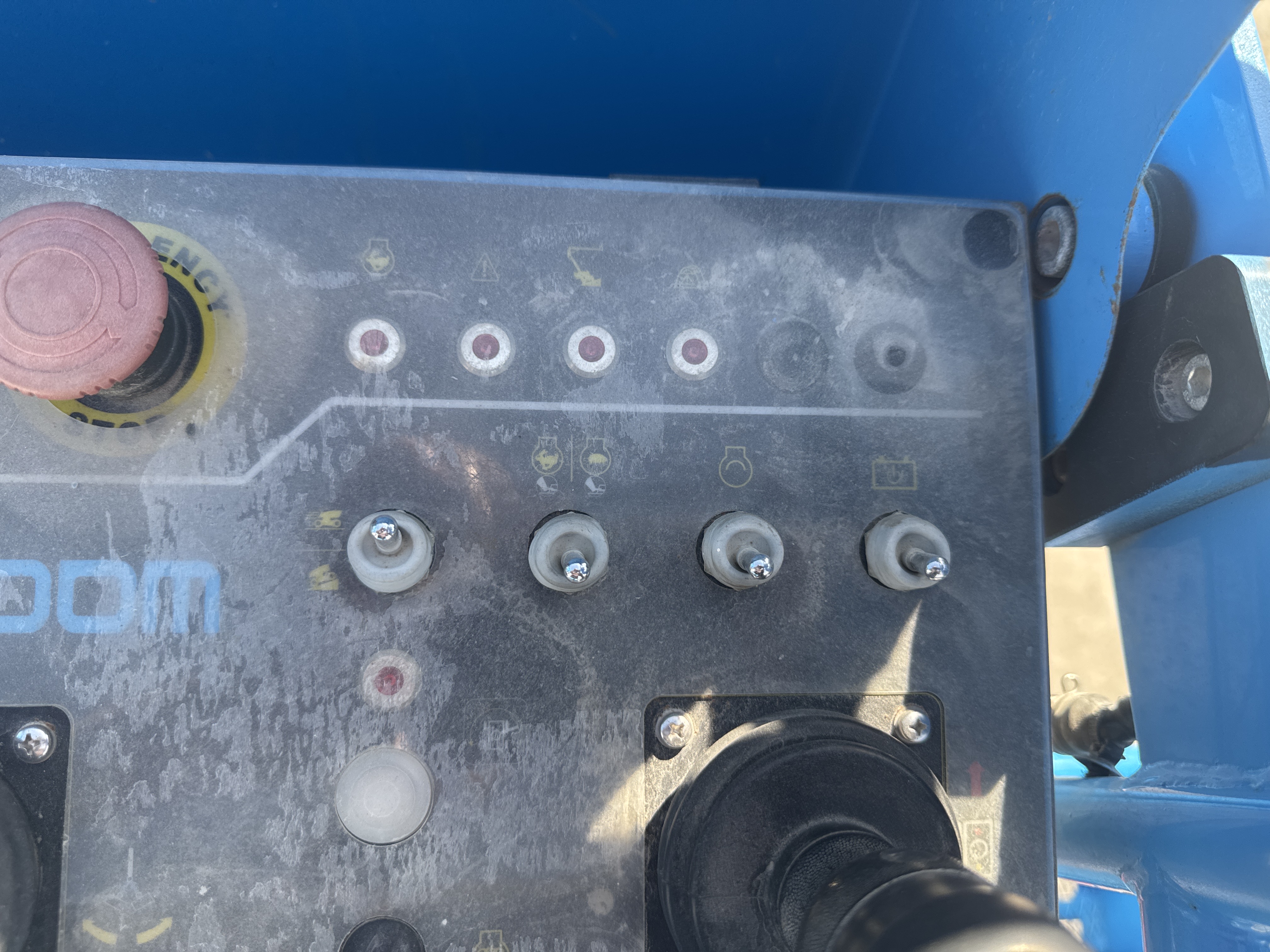 BLA-002-Sinoboom-AB15J-Boom-lifts-inspection-Cabin-Platform-control-1