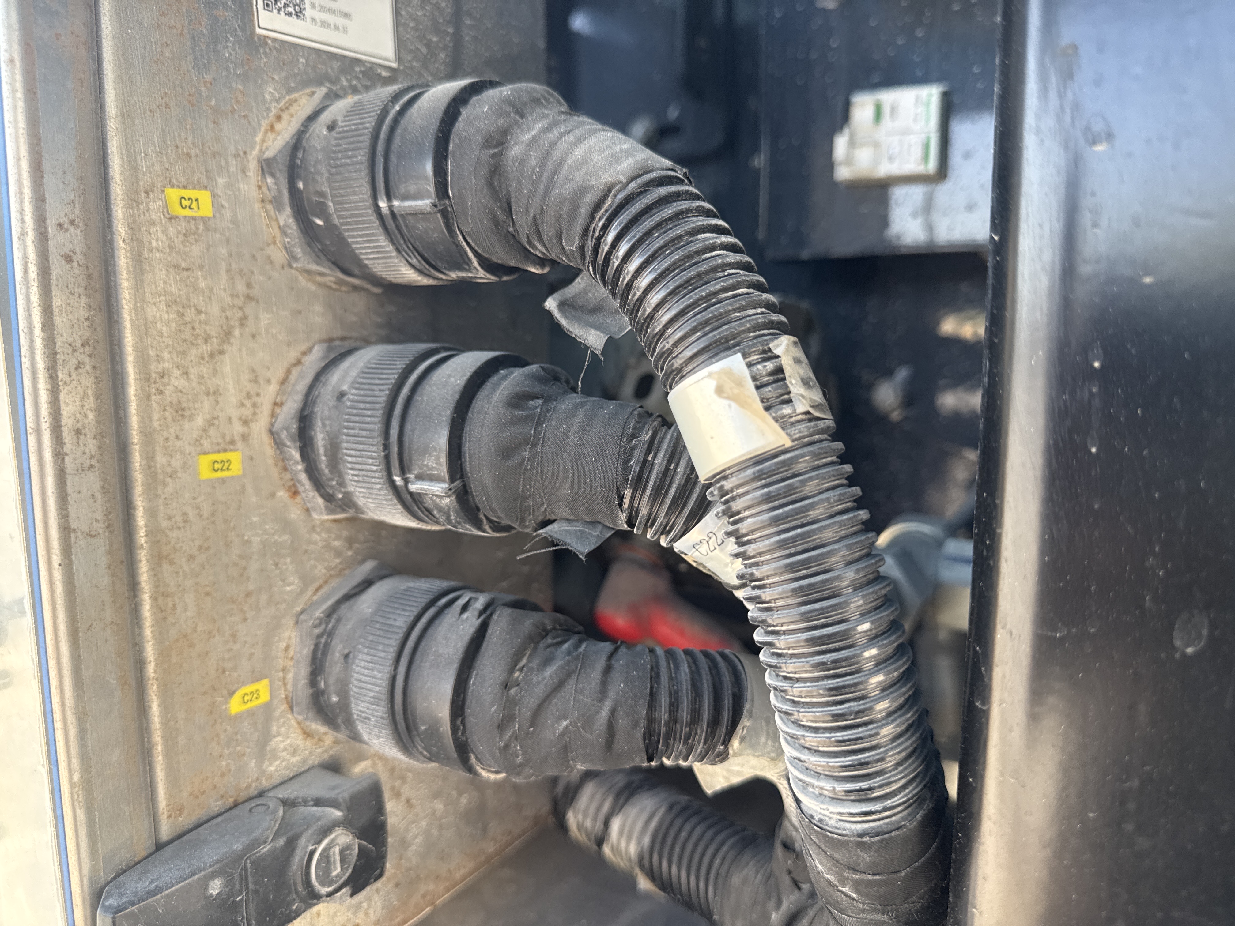 BLA-002-Sinoboom-AB15J-Boom-lifts-inspection-Electronic-Wires-2