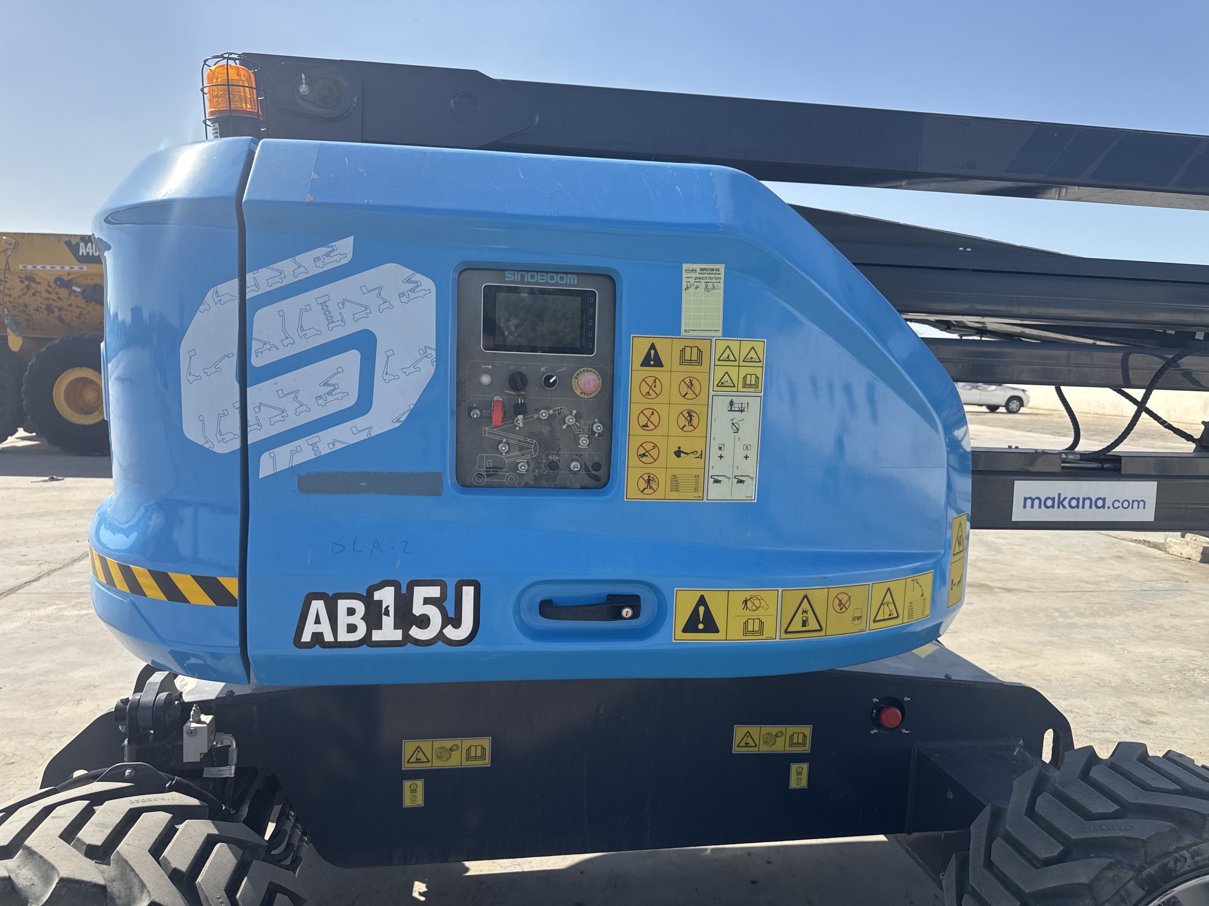 BLA-002-Sinoboom-AB15J-Boom-lifts-inspection-Structure-Paint-2