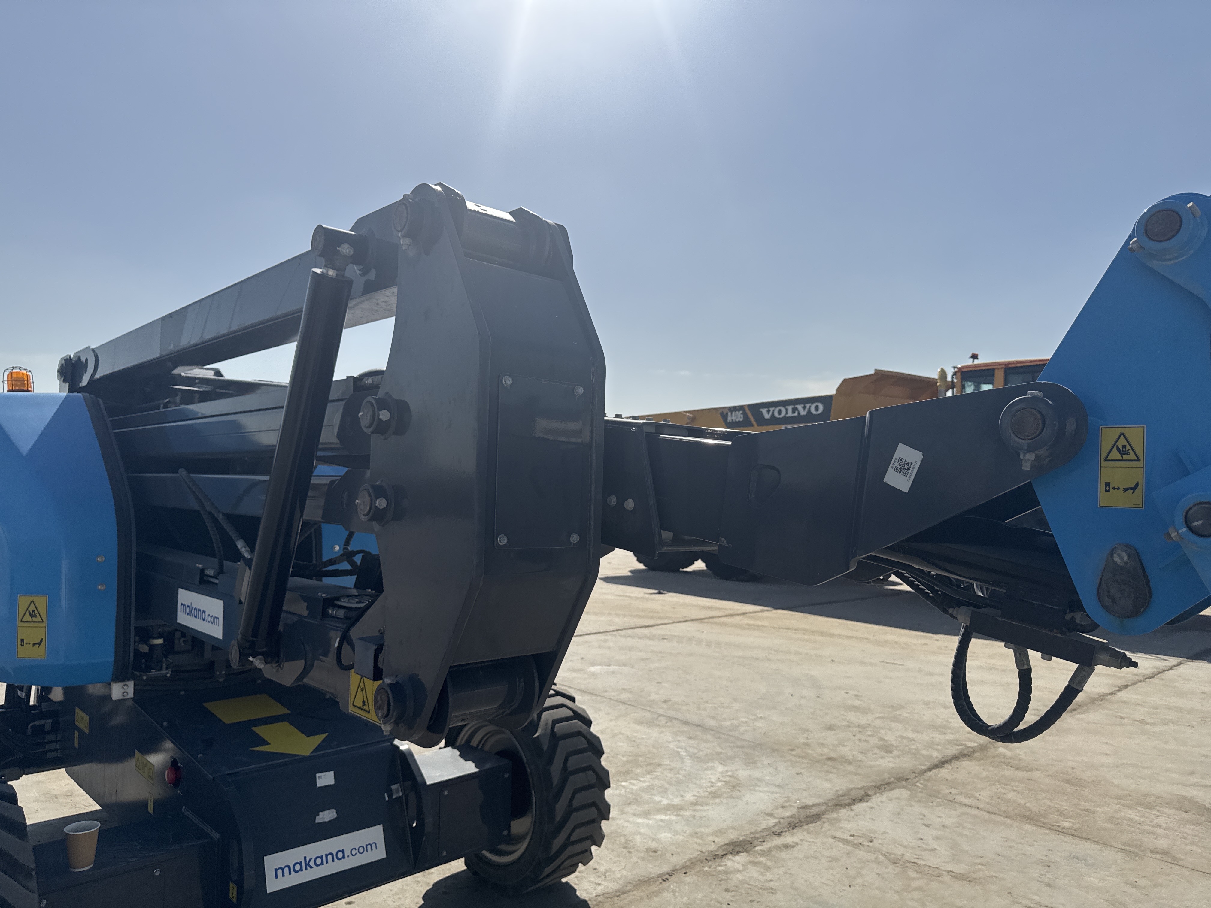 BLA-002-Sinoboom-AB15J-Boom-lifts-inspection-Structure-Paint-2