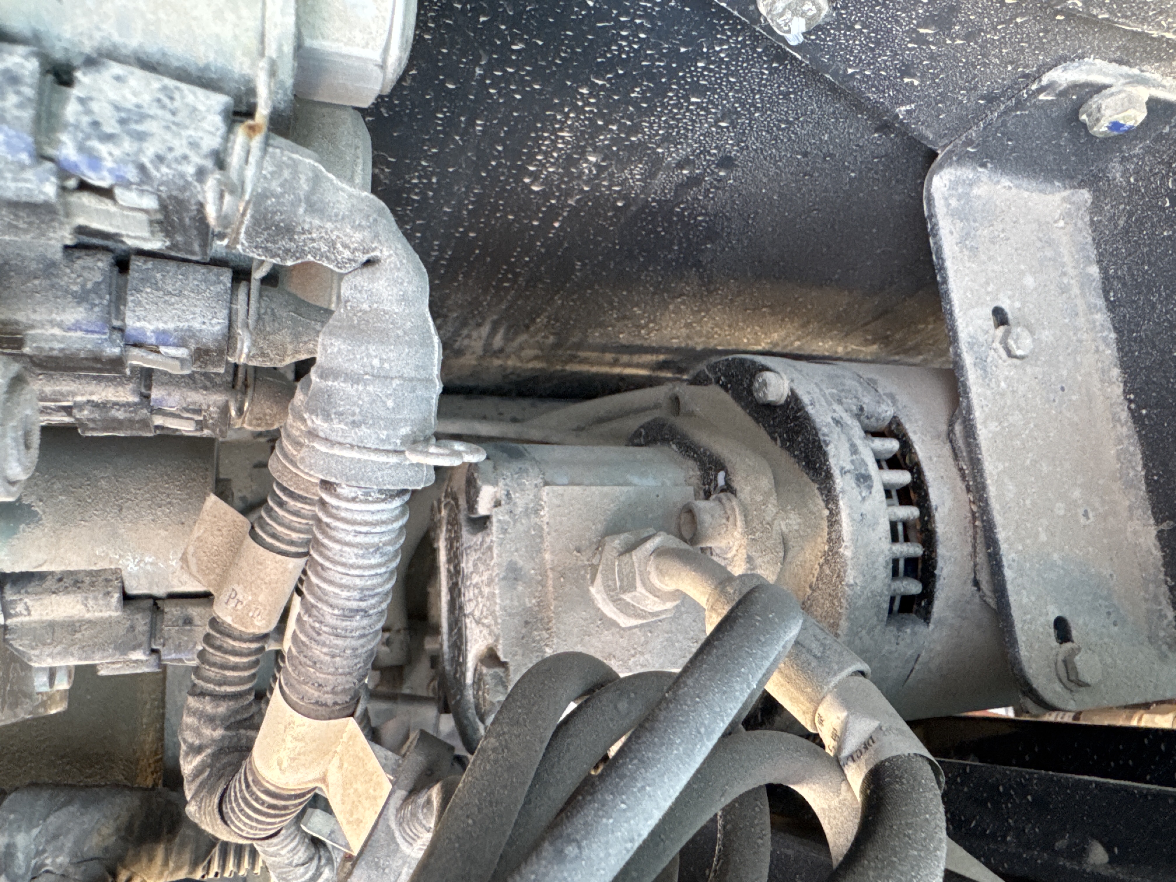 BLA-002-Sinoboom-AB15J-Boom-lifts-inspection-Hydraulics-Hydraulic-pump-2