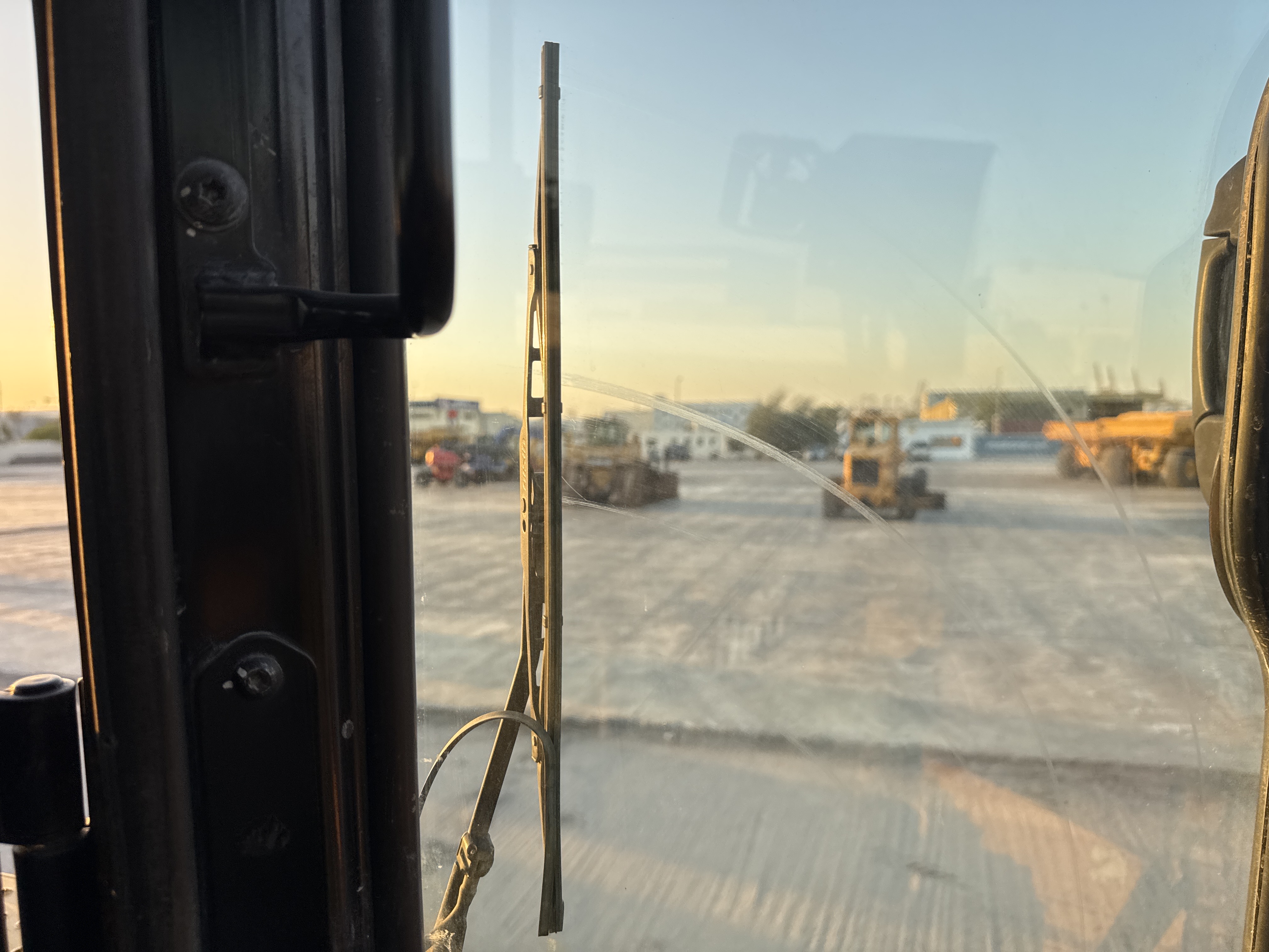 CDB-004-Cat-D6R-2-XL-Crawler-dozers-inspection-Electronics-Wipers-2