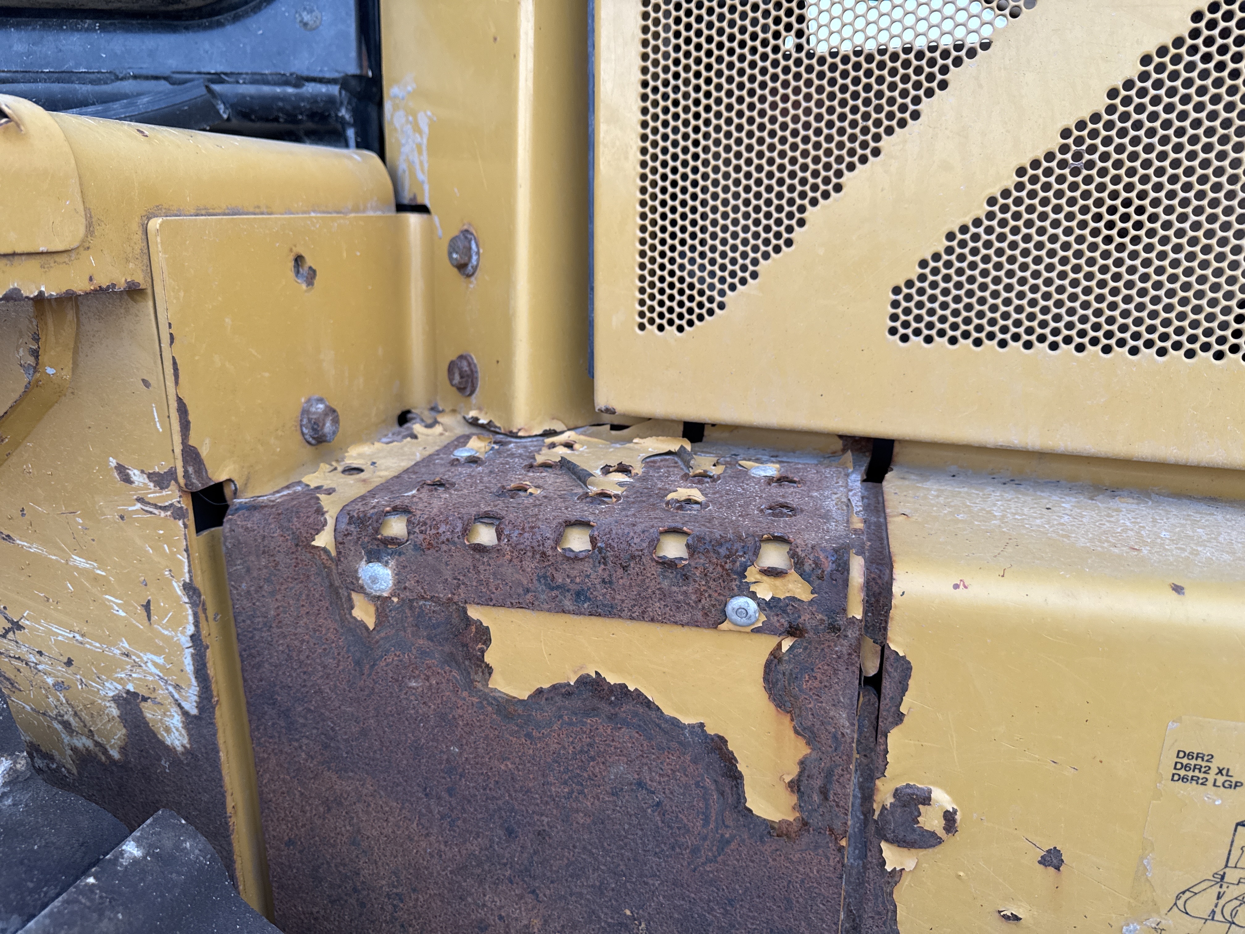CDB-004-Cat-D6R-2-XL-Crawler-dozers-inspection-Structure-Steps/ladders-2