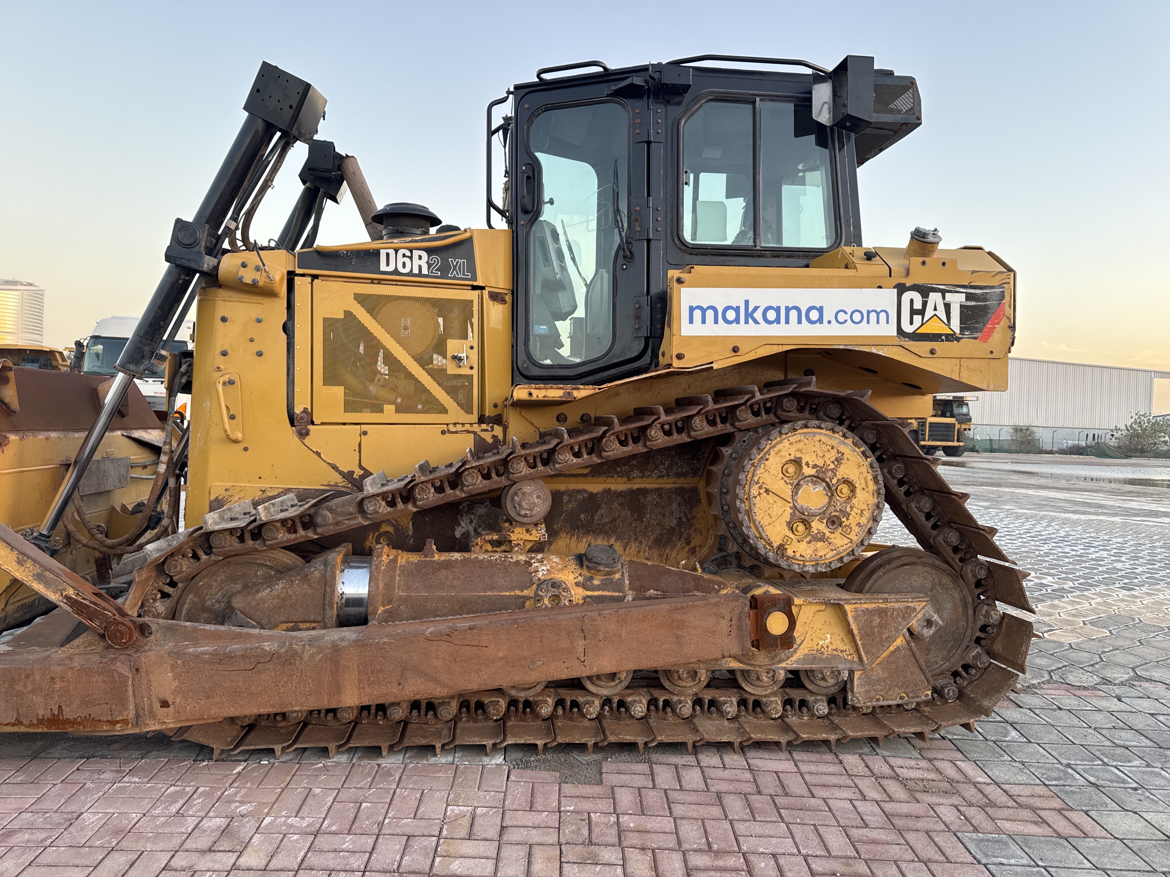 CDB-004-Cat-D6R-2-XL-Crawler-dozers-inspection-Structure-Paint-2