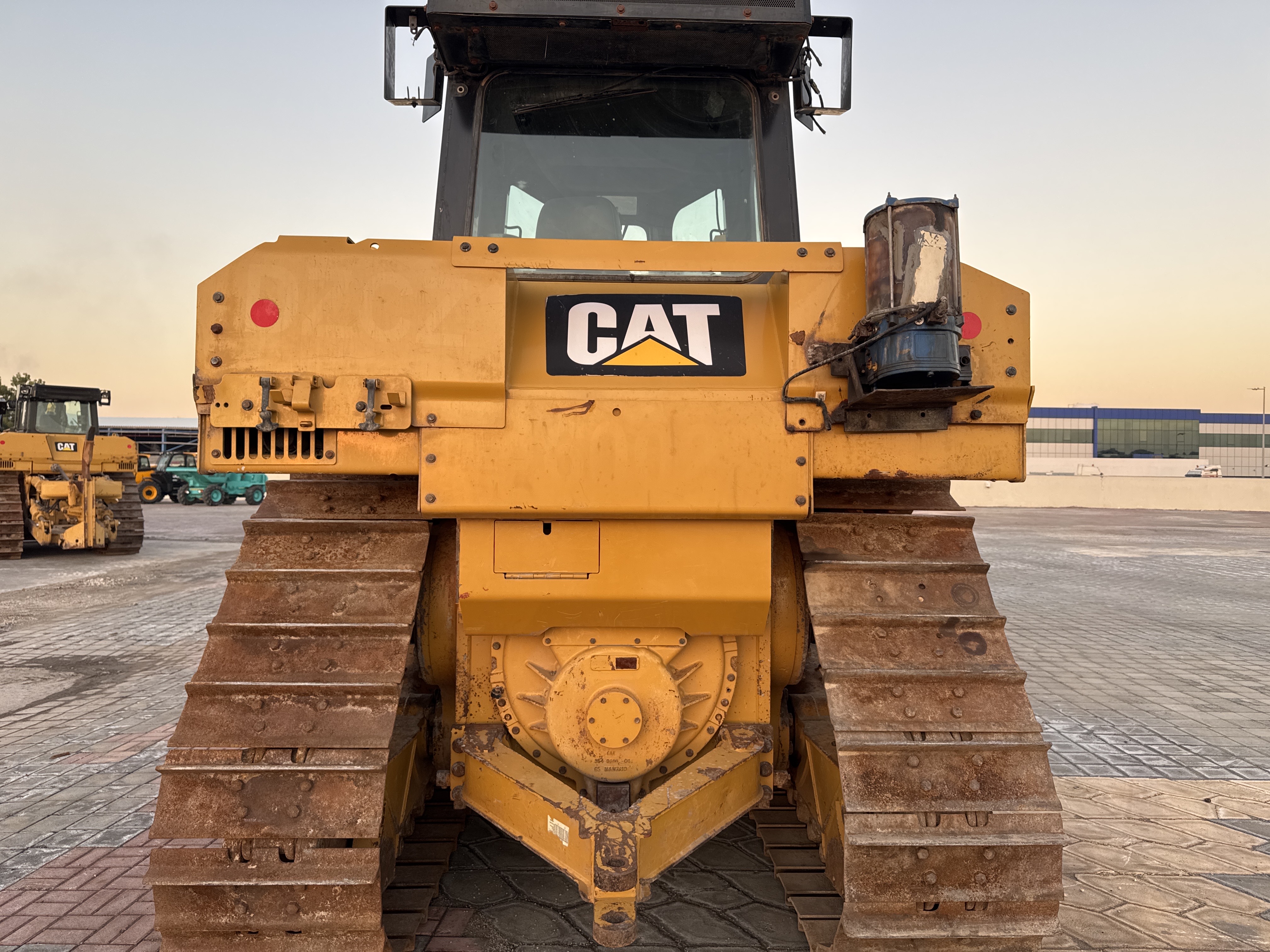 CDB-004-Cat-D6R-2-XL-Crawler-dozers-inspection-Structure-Paint-2