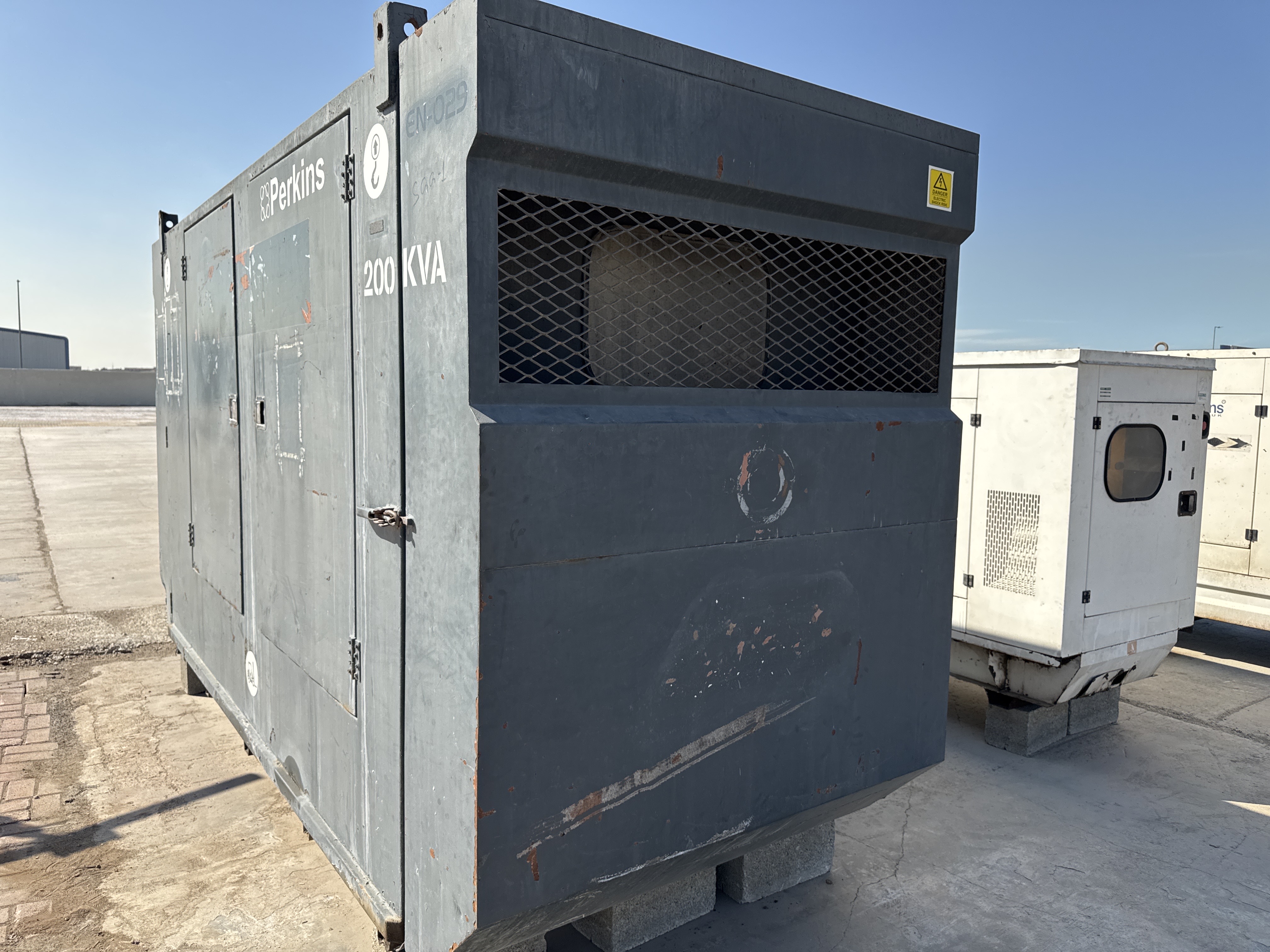 SGG-001-Perkins-200-KVA-Stationary-generators-inspection-Structure-Doors-2