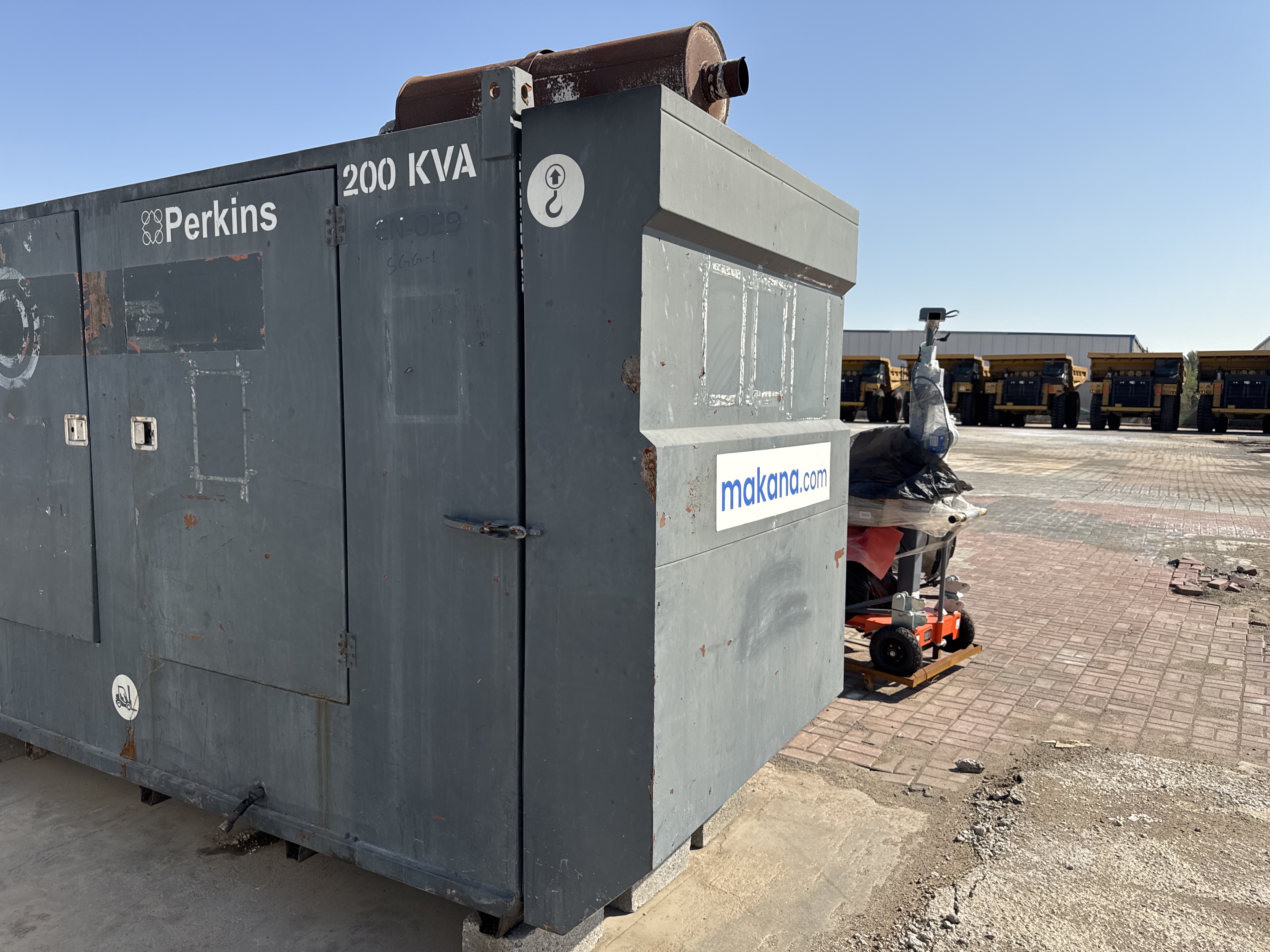 SGG-001-Perkins-200-KVA-Stationary-generators-inspection-Structure-Doors-2