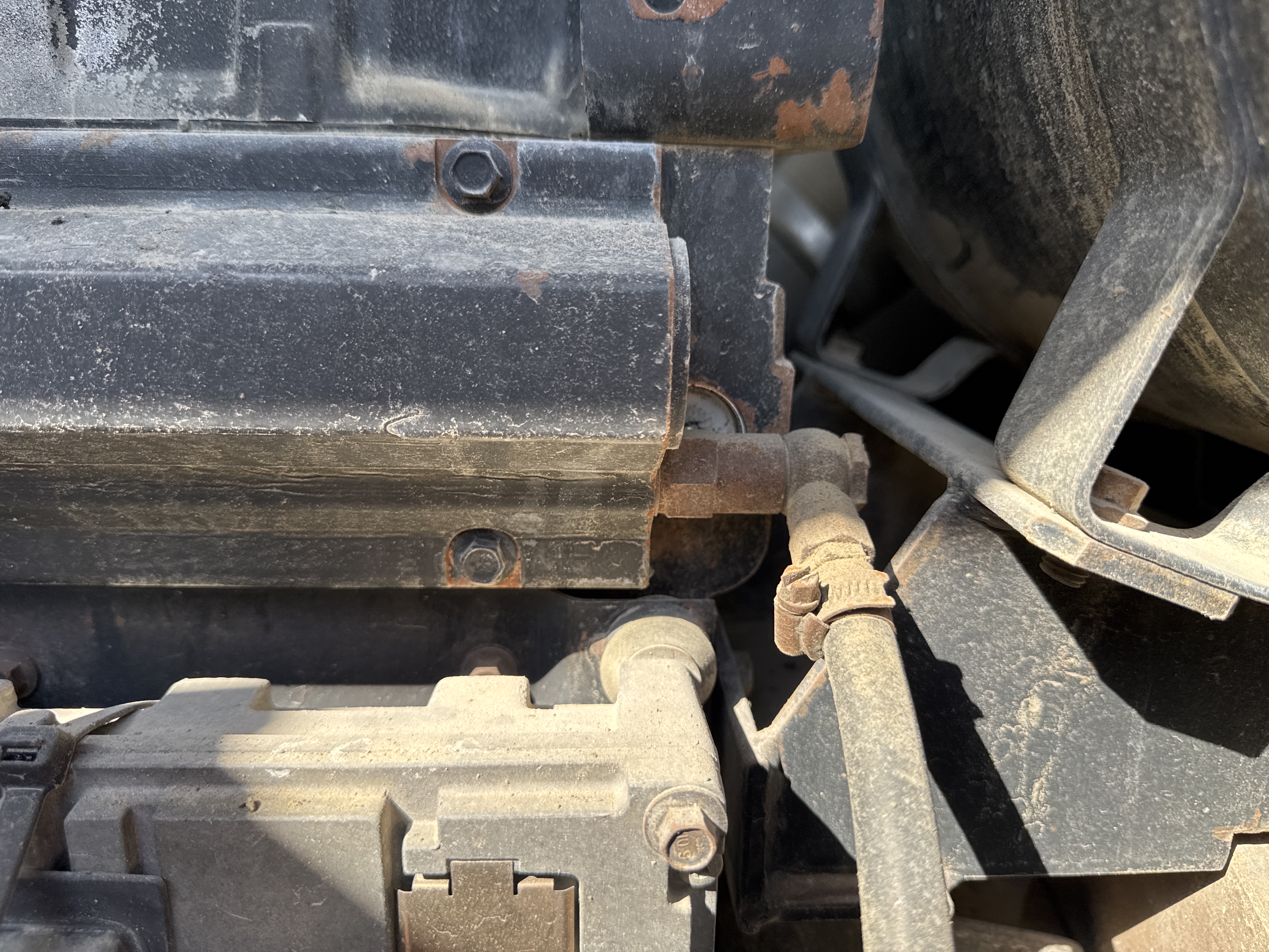 SGG-001-Perkins-200-KVA-Stationary-generators-inspection-Engine-Fuel-leaks-2