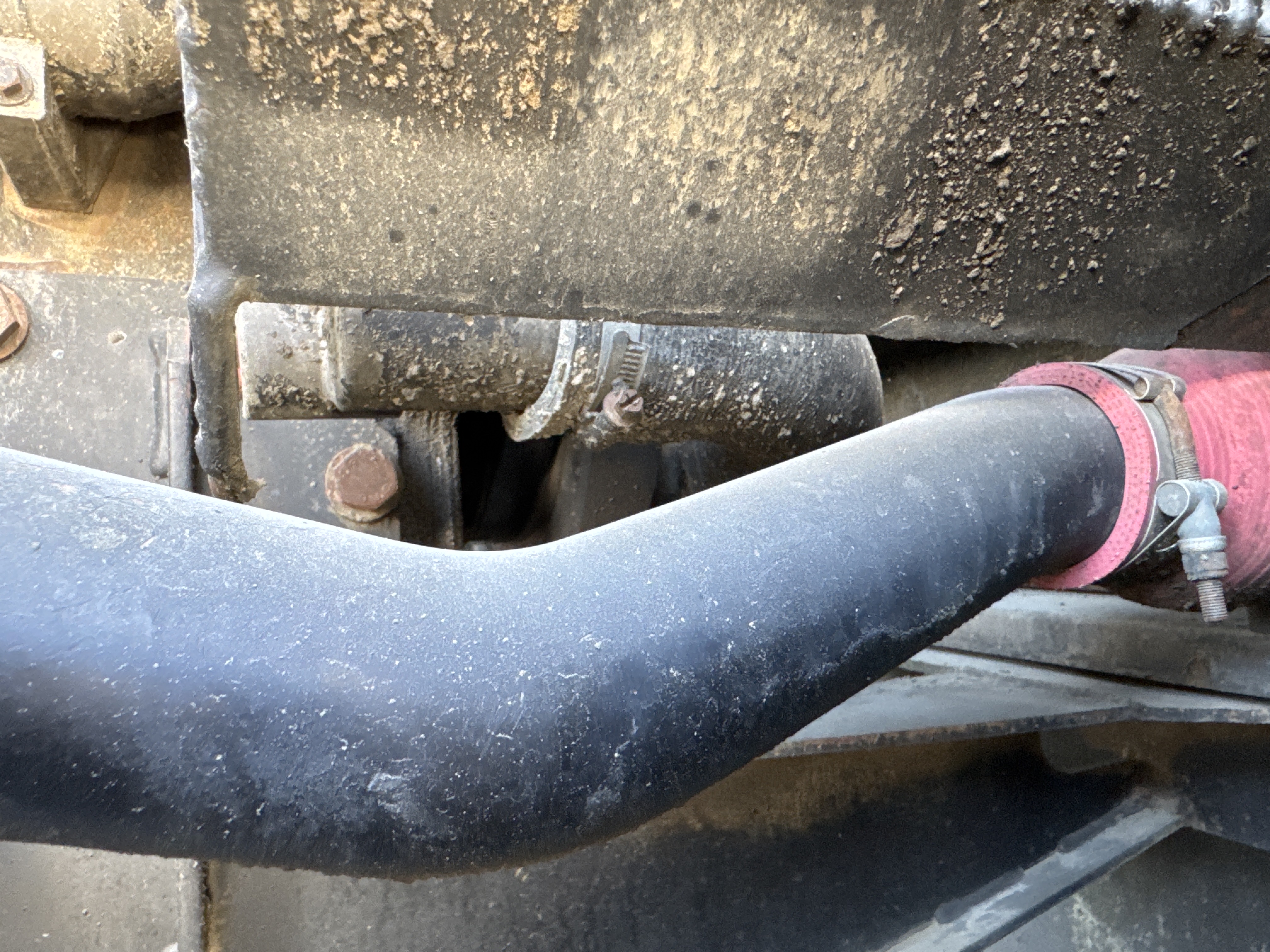 SGG-001-Perkins-200-KVA-Stationary-generators-inspection-Engine-Hoses-2