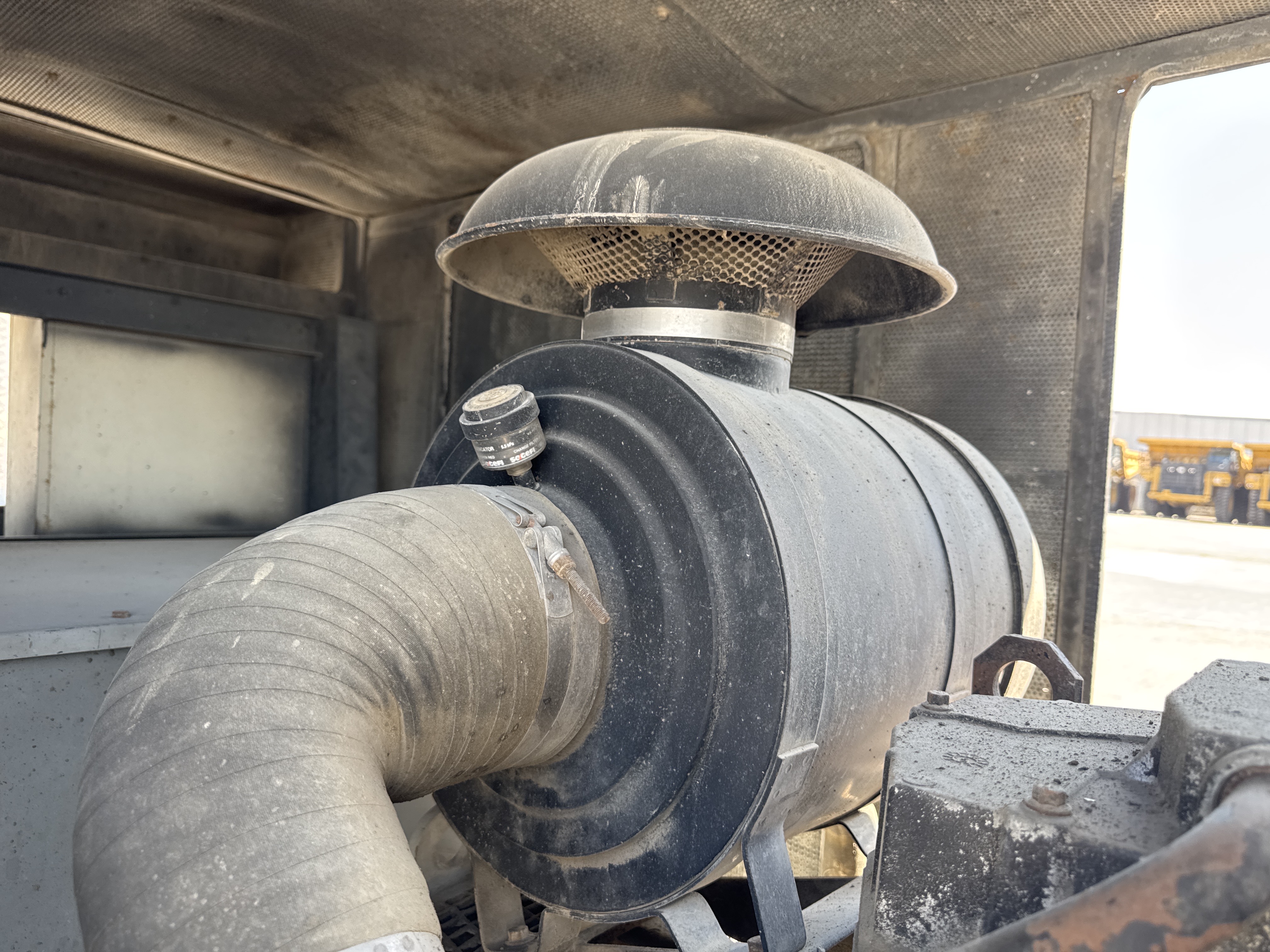 SGG-001-Perkins-200-KVA-Stationary-generators-inspection-Engine-Air-intake-system-4