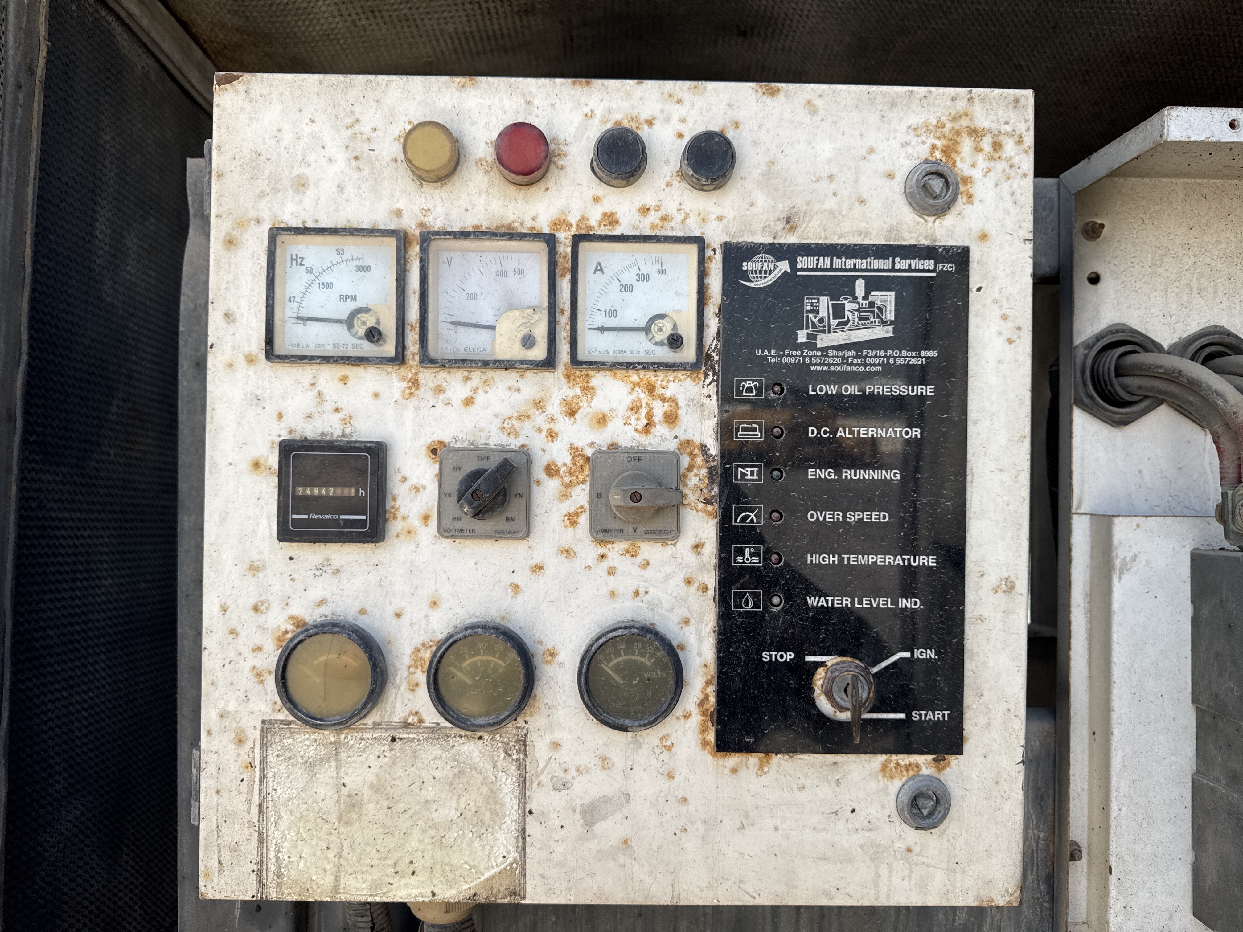 SGG-001-Perkins-200-KVA-Stationary-generators-inspection-Electronics-Electronic-instrument-board-2