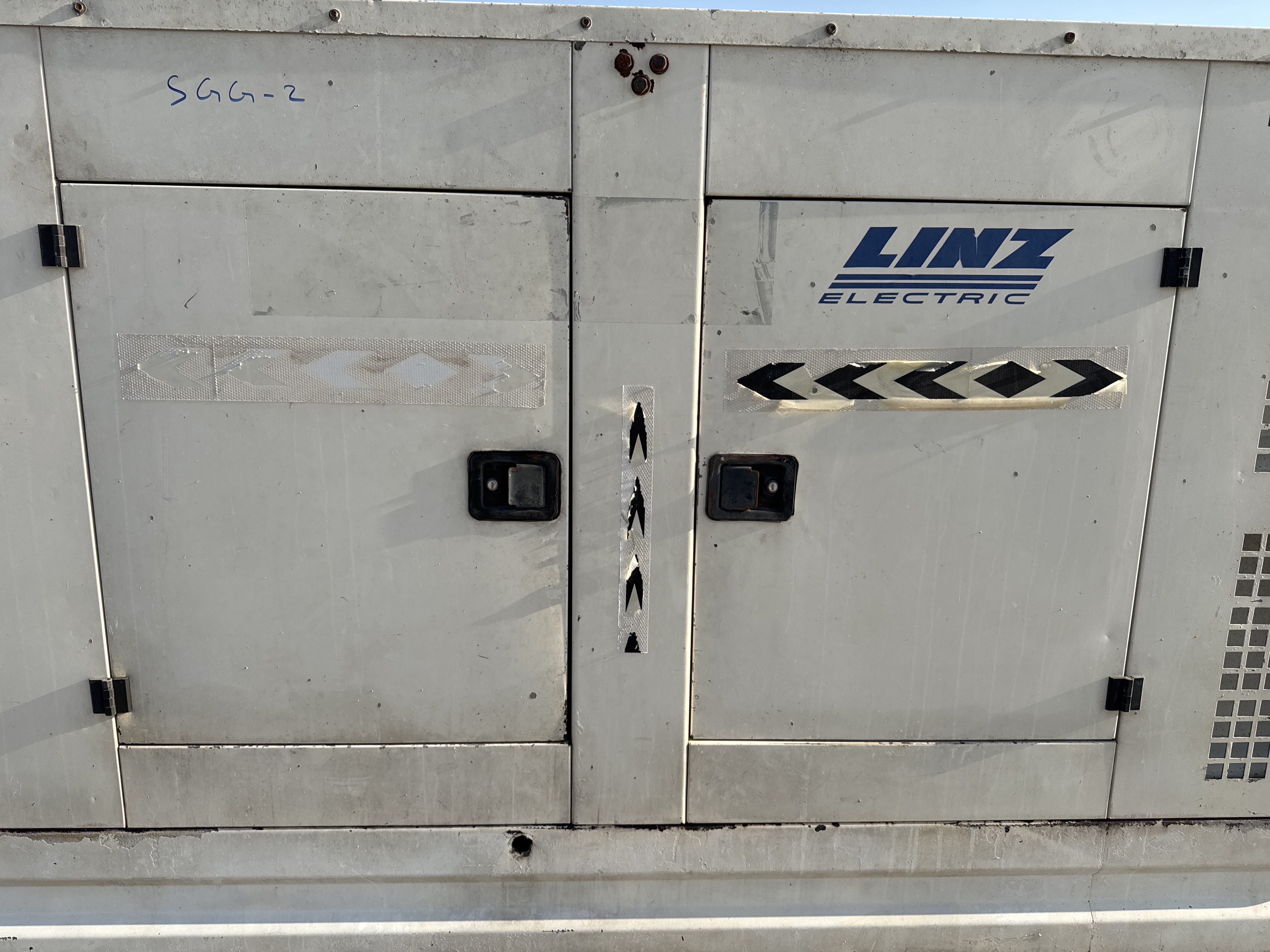 SGG-002-Perkins-100-KVA-Stationary-generators-inspection-Structure-Doors-2
