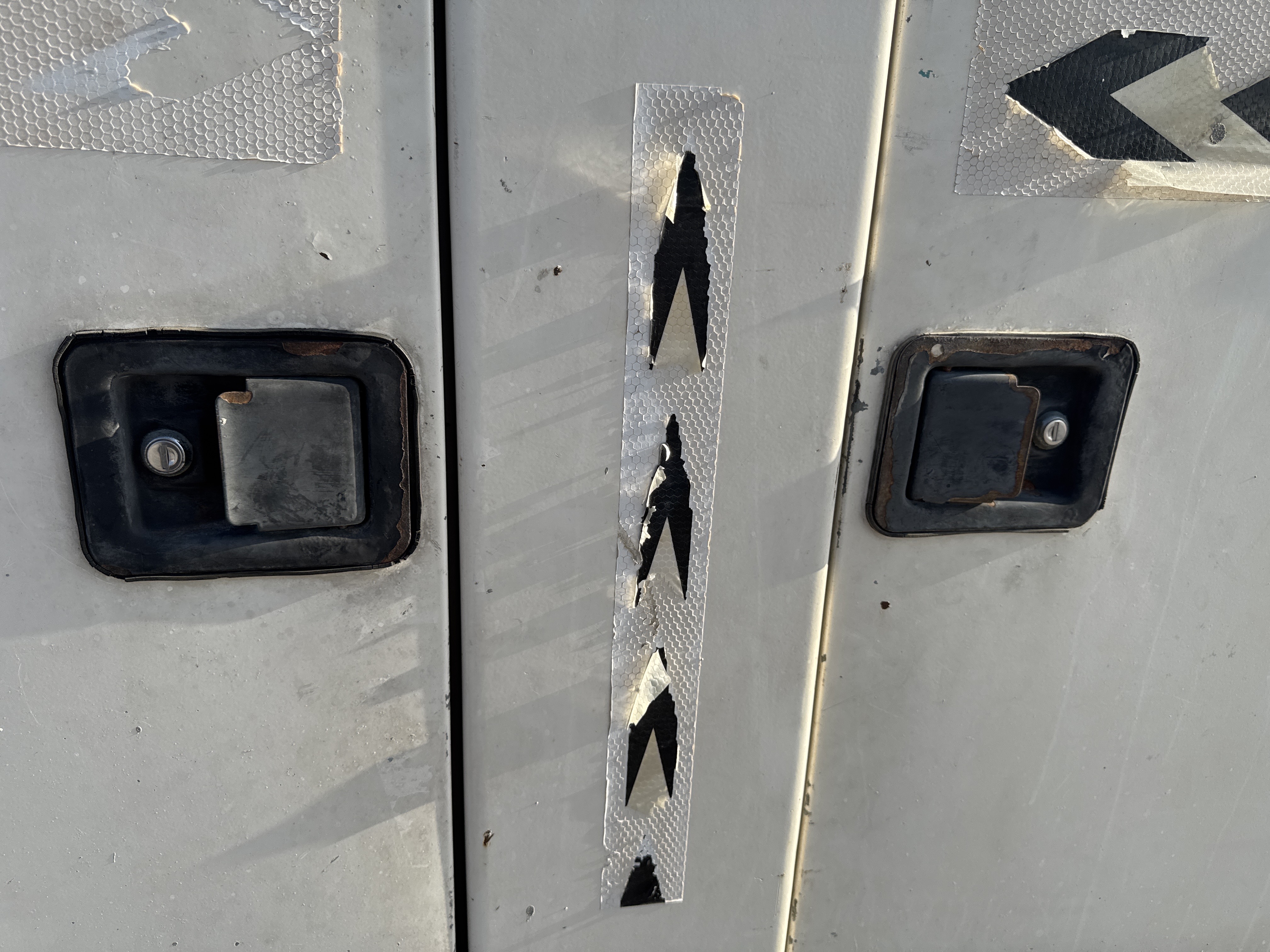 SGG-002-Perkins-100-KVA-Stationary-generators-inspection-Structure-Door-handles-2