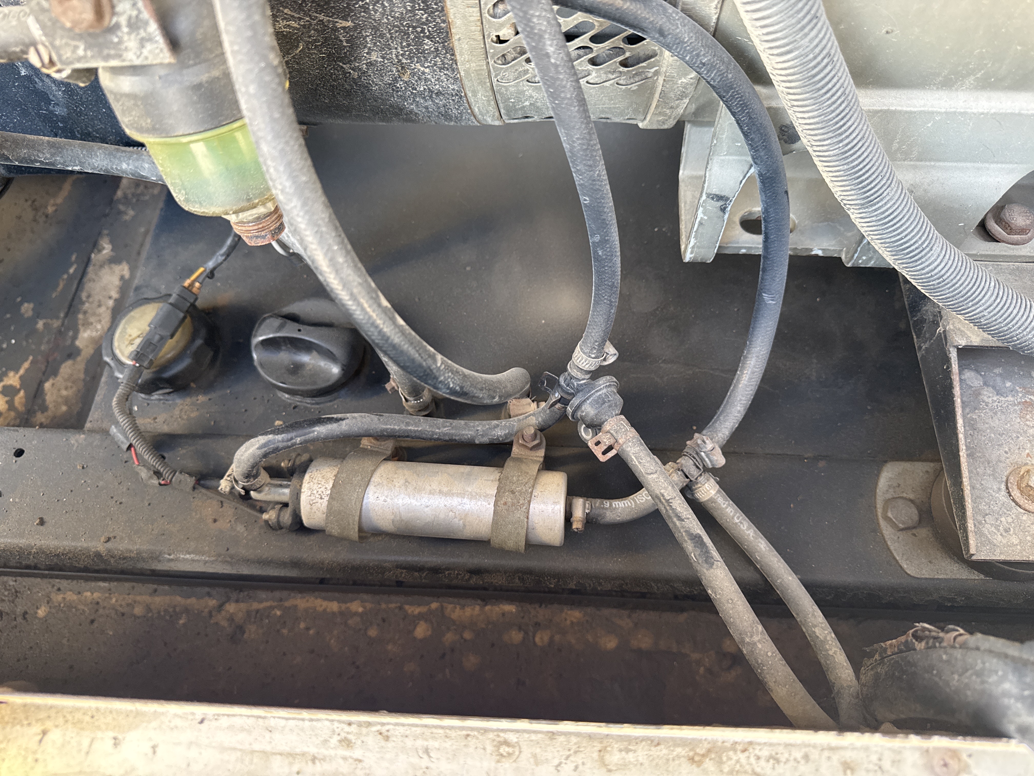 SGG-002-Perkins-100-KVA-Stationary-generators-inspection-Engine-Fuel-tank-2
