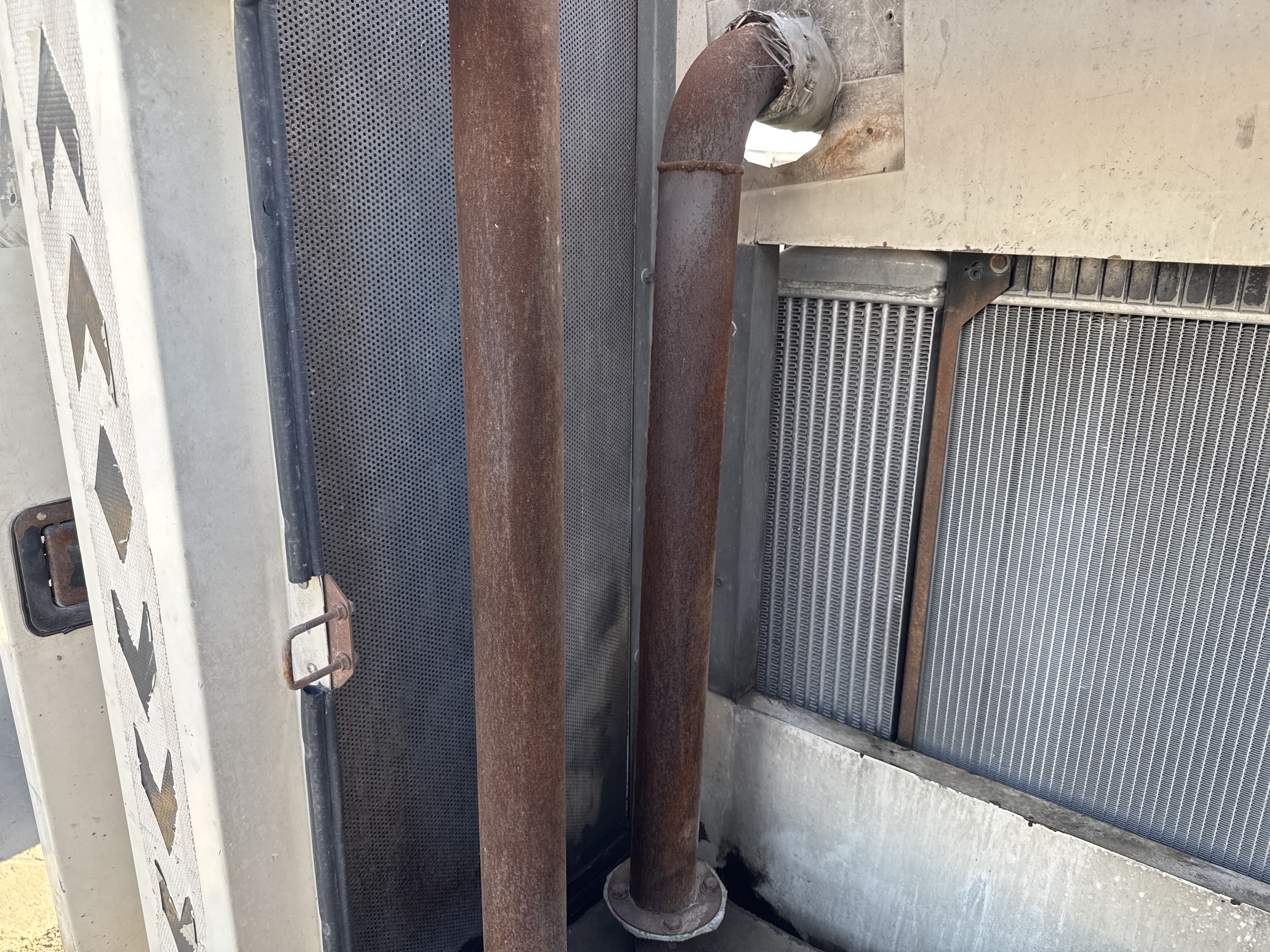 SGG-002-Perkins-100-KVA-Stationary-generators-inspection-Engine-Exhaust-system-2