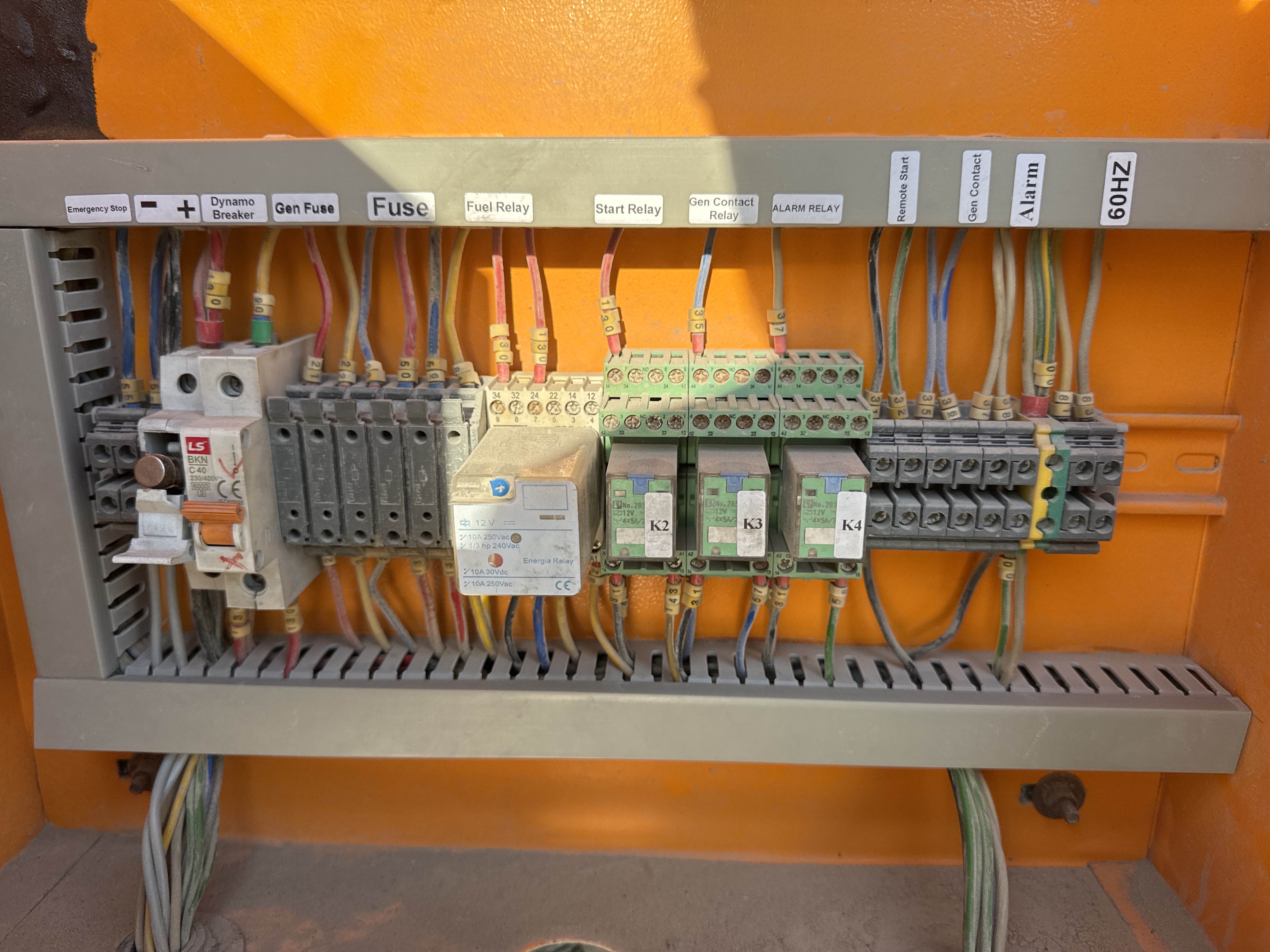 SGG-002-Perkins-100-KVA-Stationary-generators-inspection-Electronics-Electronic-instrument-board-2