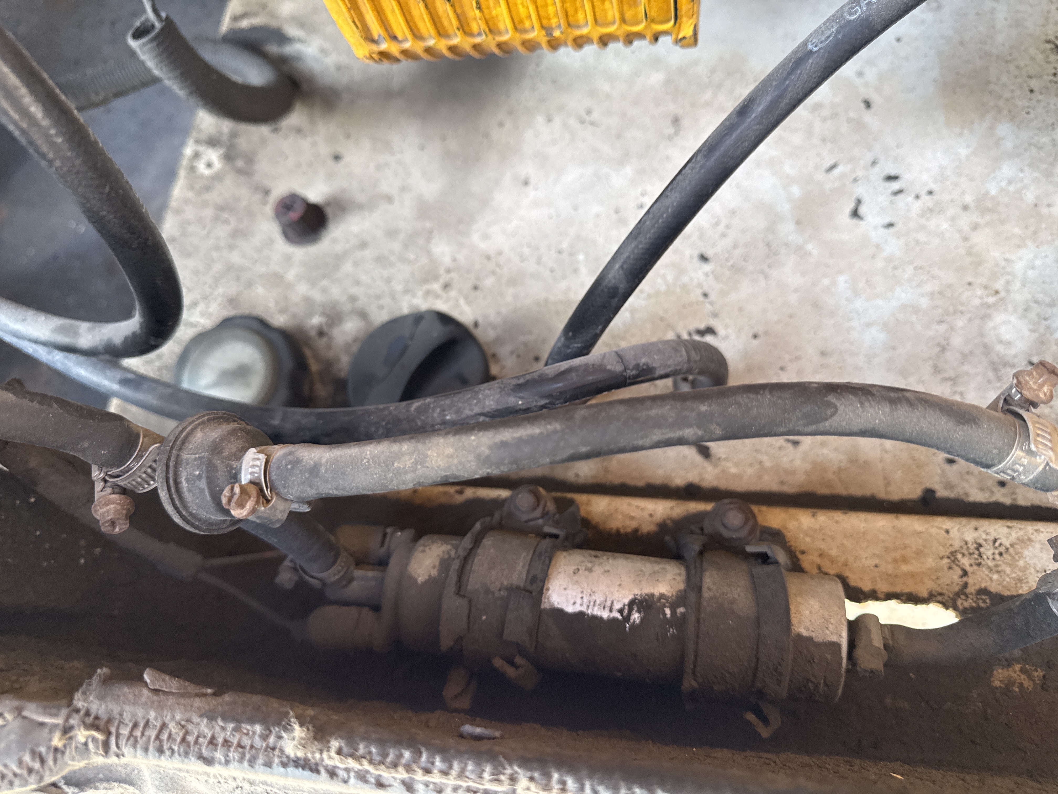 SGG-003-Perkins-100-KVA-Stationary-generators-inspection-Engine-Fuel-leaks-2