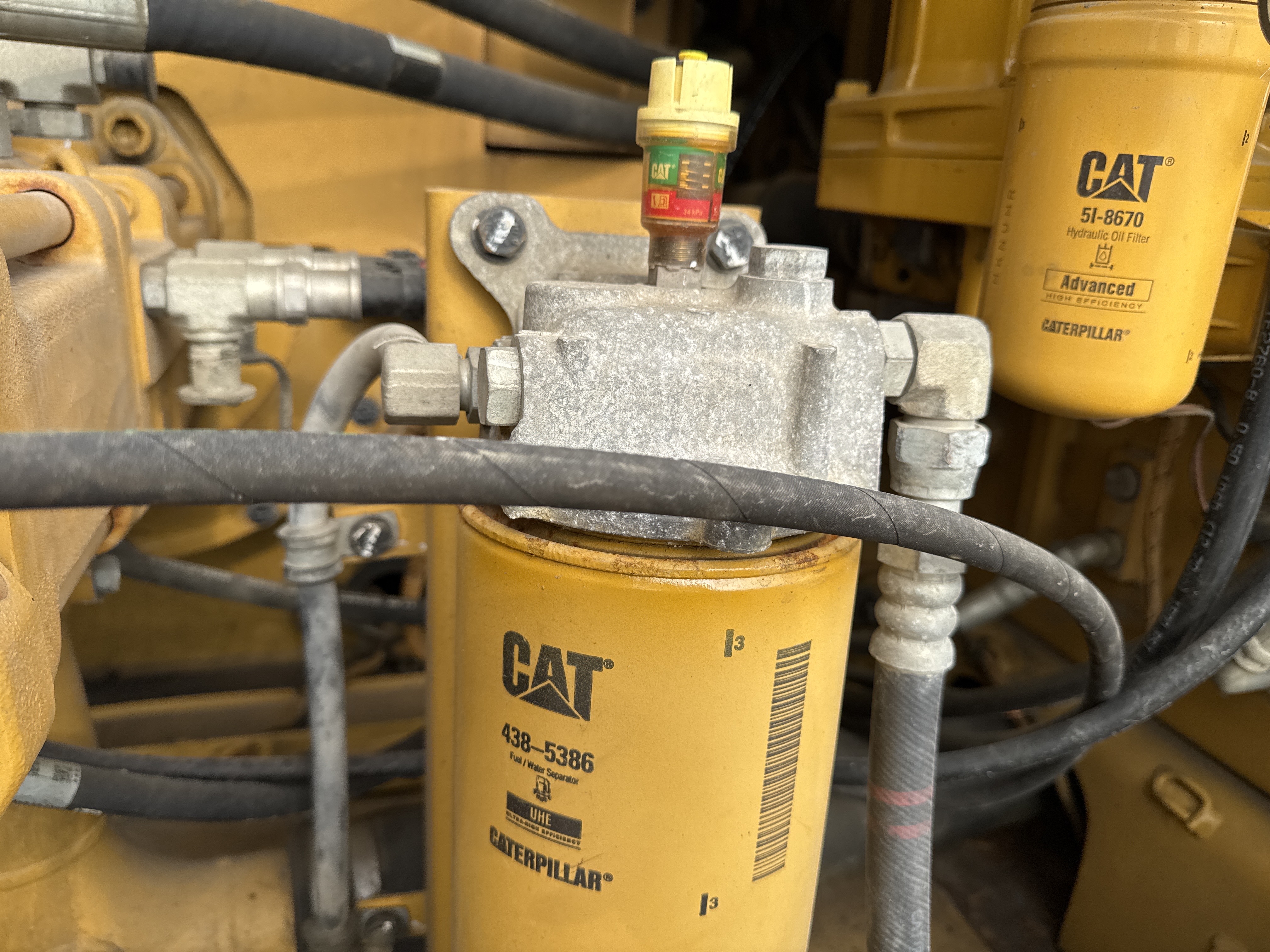 MDX-013-Cat-323D3-Medium-excavators-inspection-Engine-Fuel-leaks-3