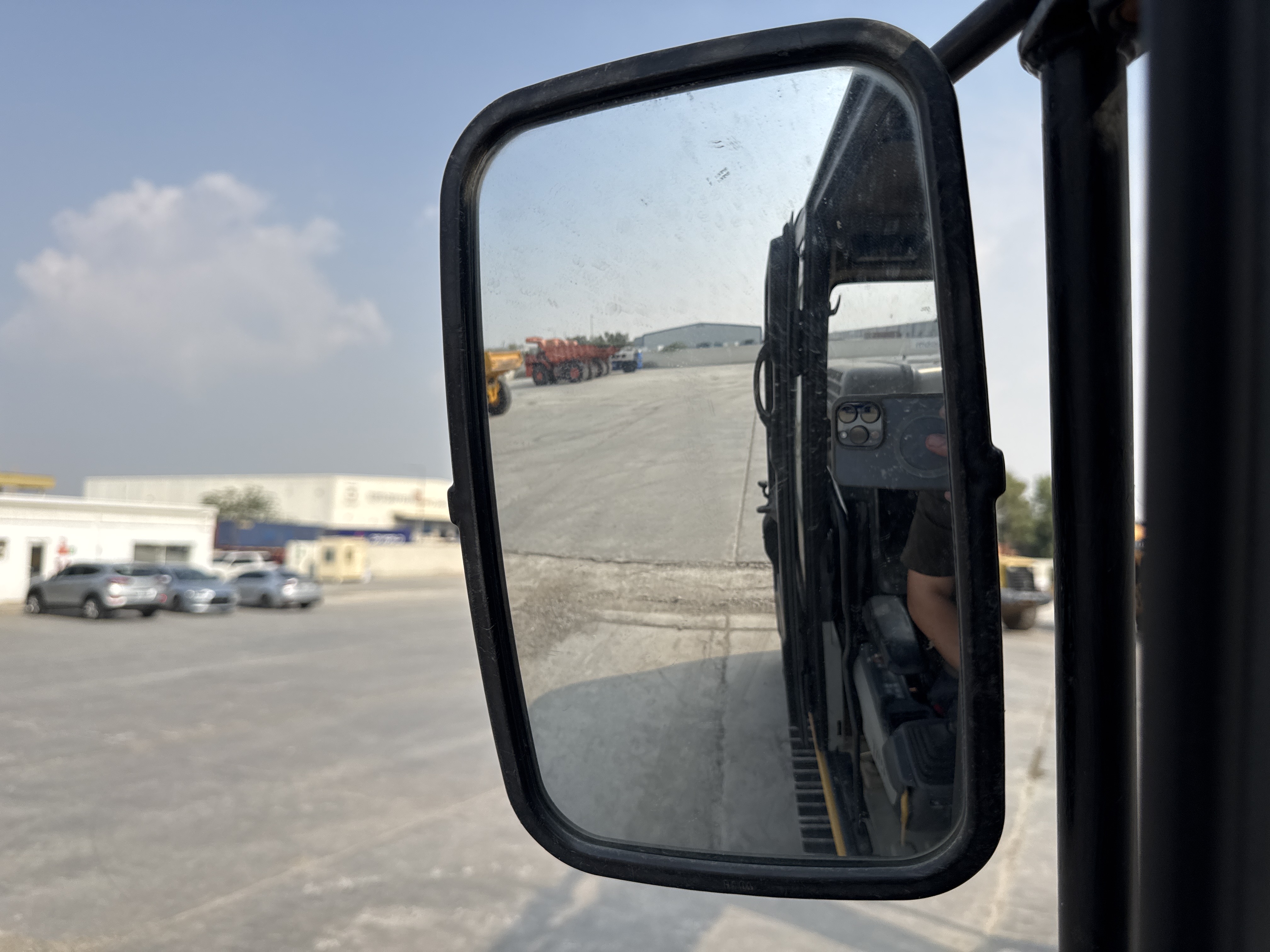 MDX-013-Cat-323D3-Medium-excavators-inspection-Cabin-Mirrors-2