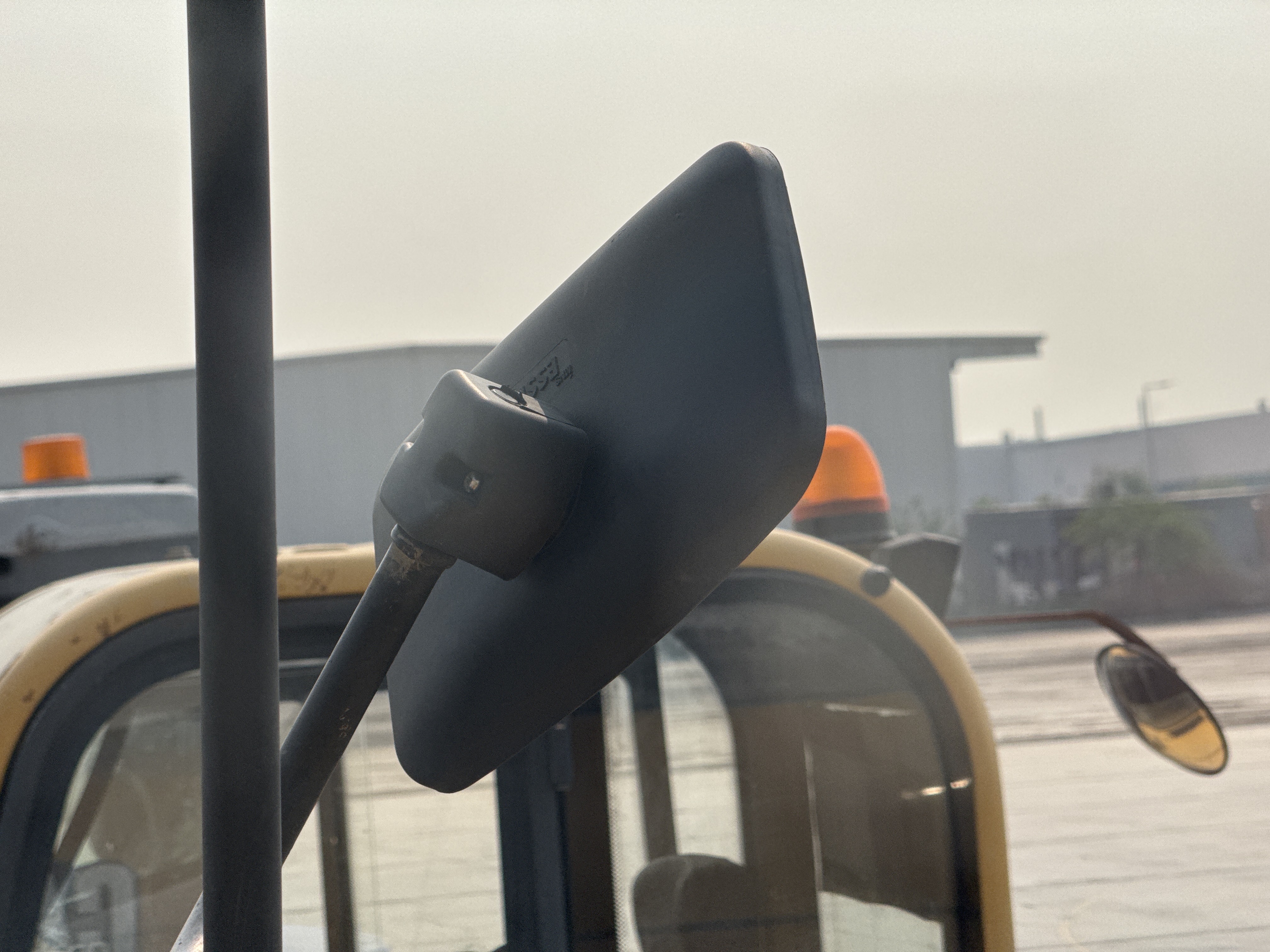 MDX-013-Cat-323D3-Medium-excavators-inspection-Cabin-Mirrors-2