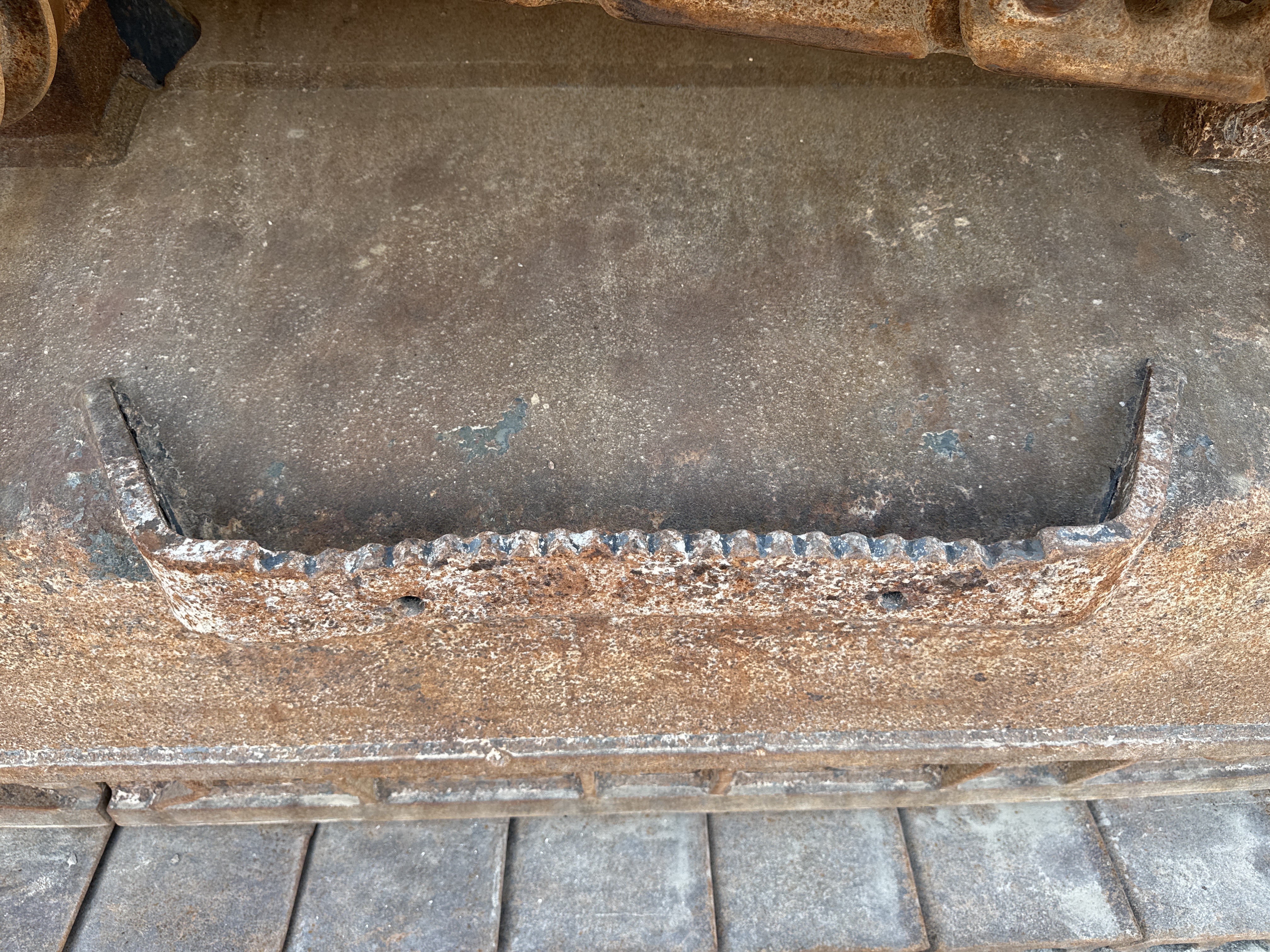 MDX-012-Komatsu-PC350LC-8-Medium-excavators-inspection-Structure-Steps/ladders-2