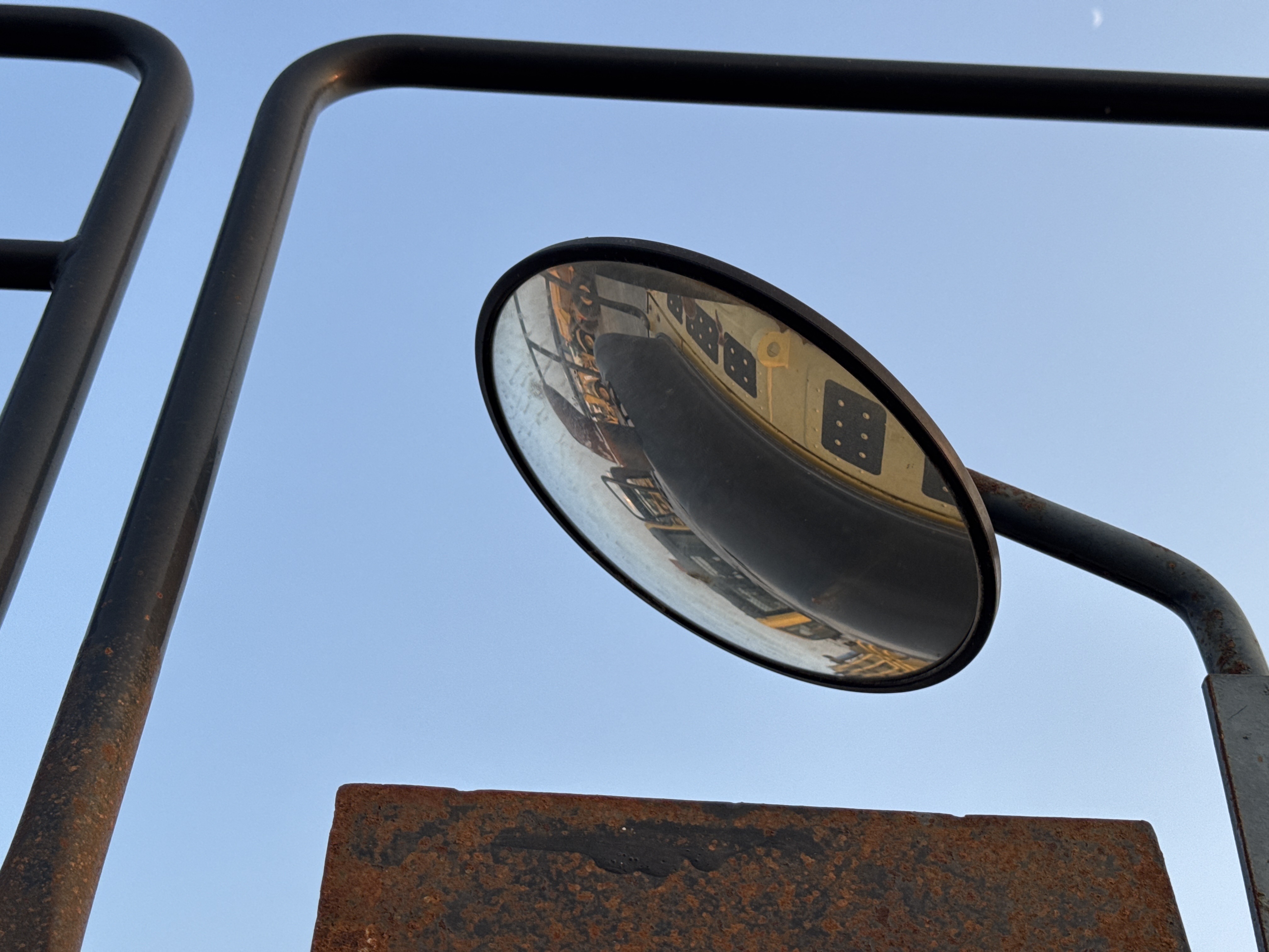 MDX-012-Komatsu-PC350LC-8-Medium-excavators-inspection-Cabin-Mirrors-2
