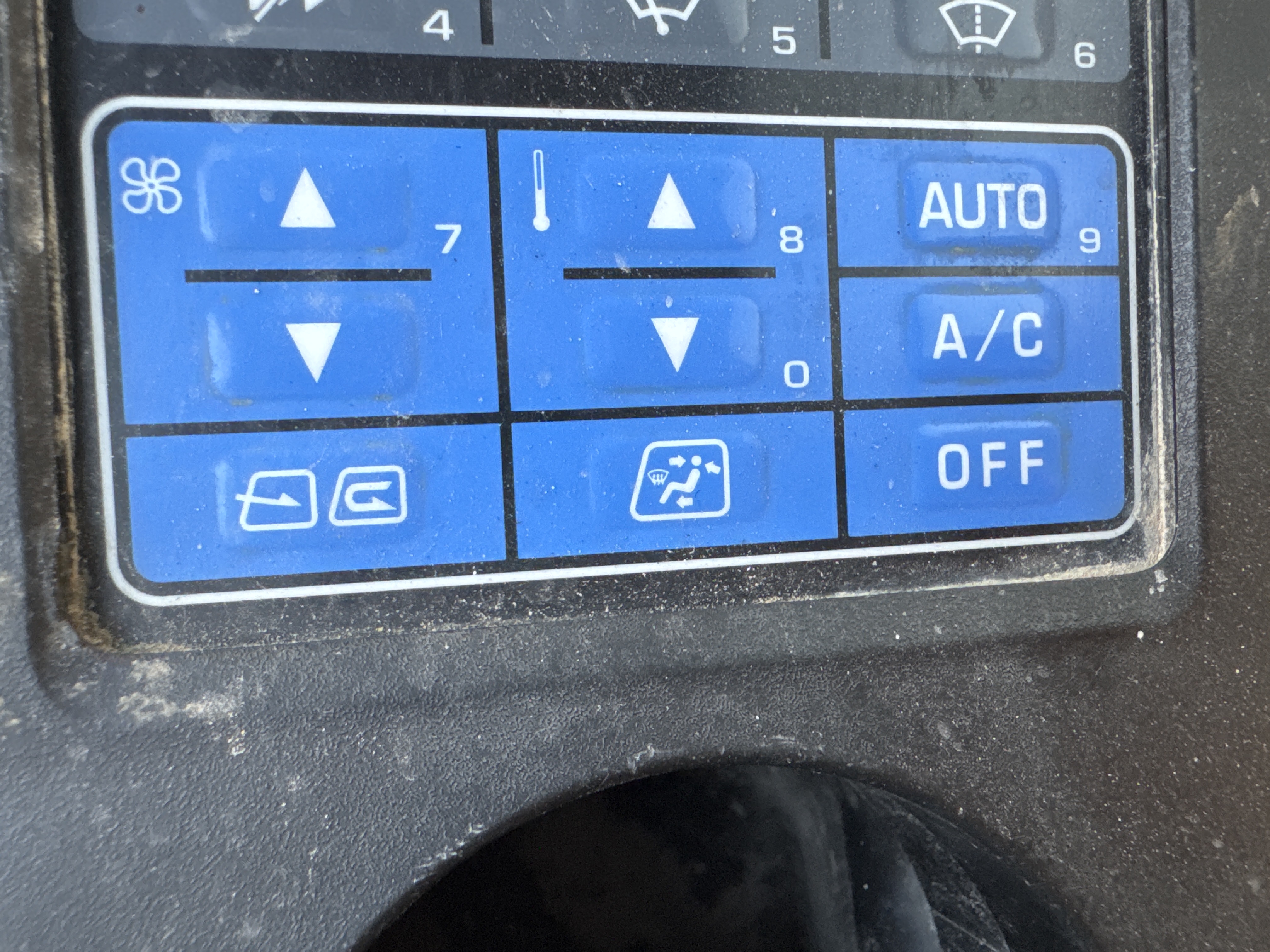 MDX-012-Komatsu-PC350LC-8-Medium-excavators-inspection-Air-conditioning-A/C-control-panel-2