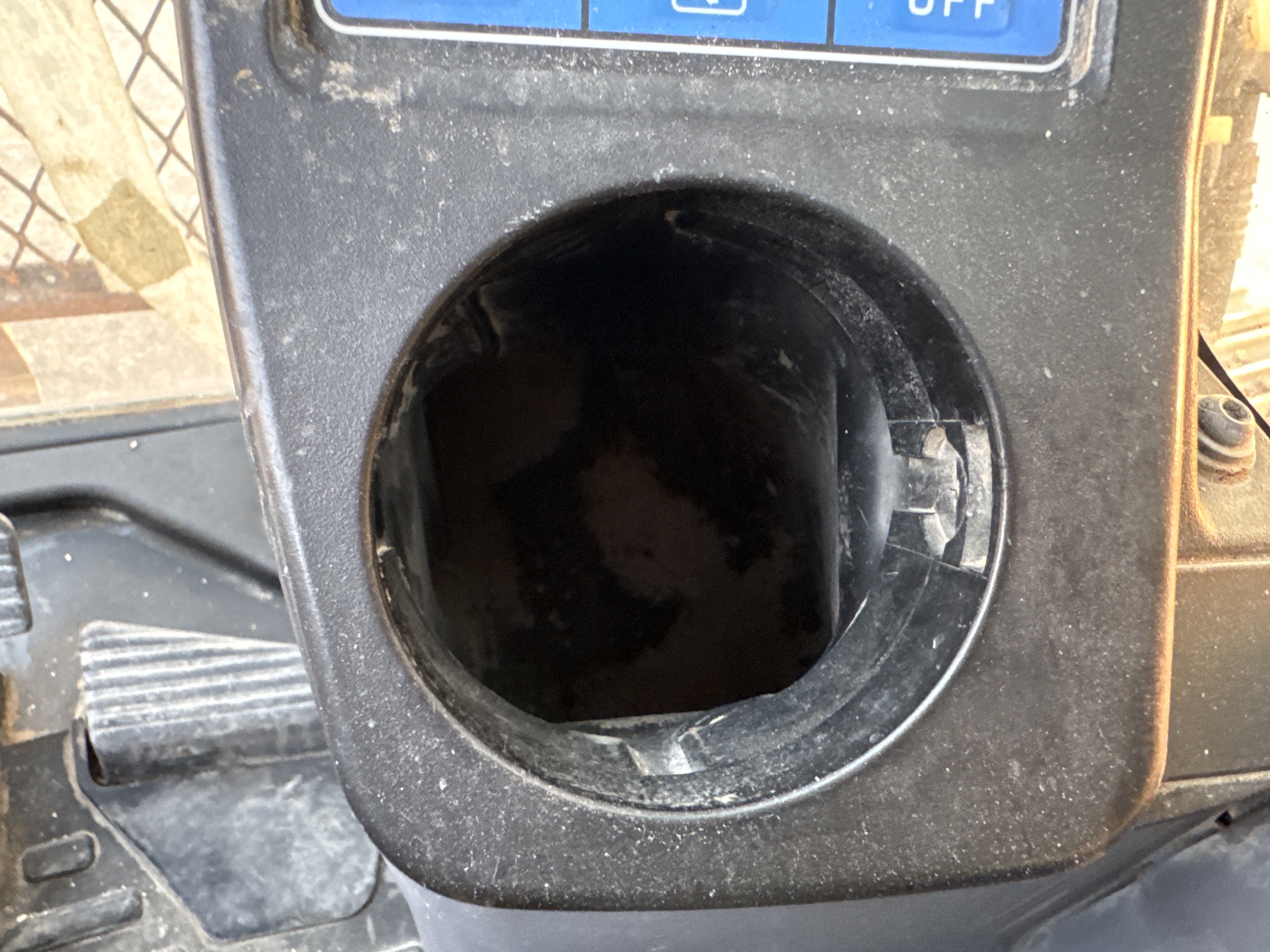 MDX-012-Komatsu-PC350LC-8-Medium-excavators-inspection-Air-conditioning-Vents-and-air-flow-2