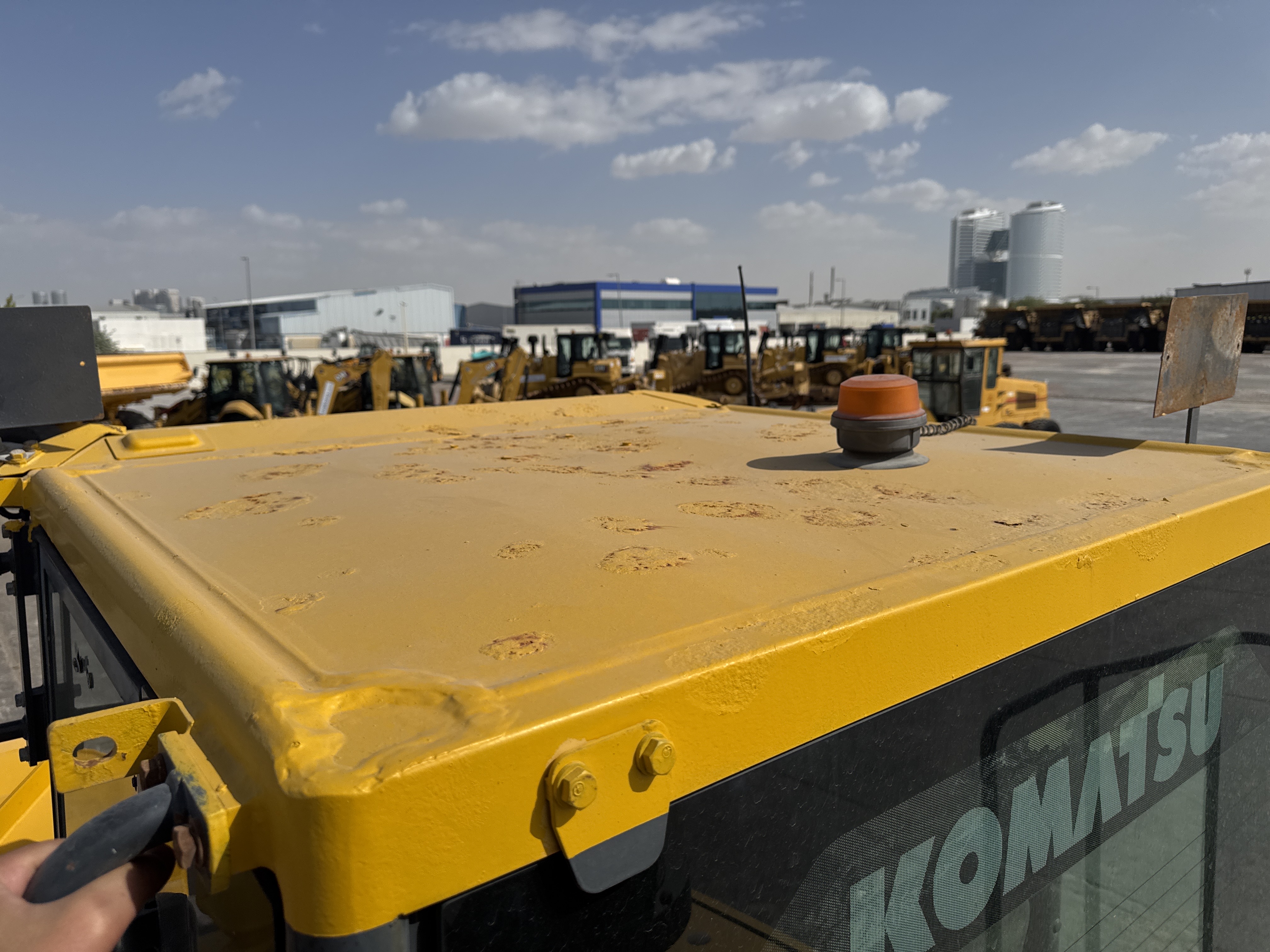 WHL-005-Komatsu-WA470-6-Wheel-loaders-inspection-Safety-Rollover-protective-structure-(ROPS-/-FOPS)-2