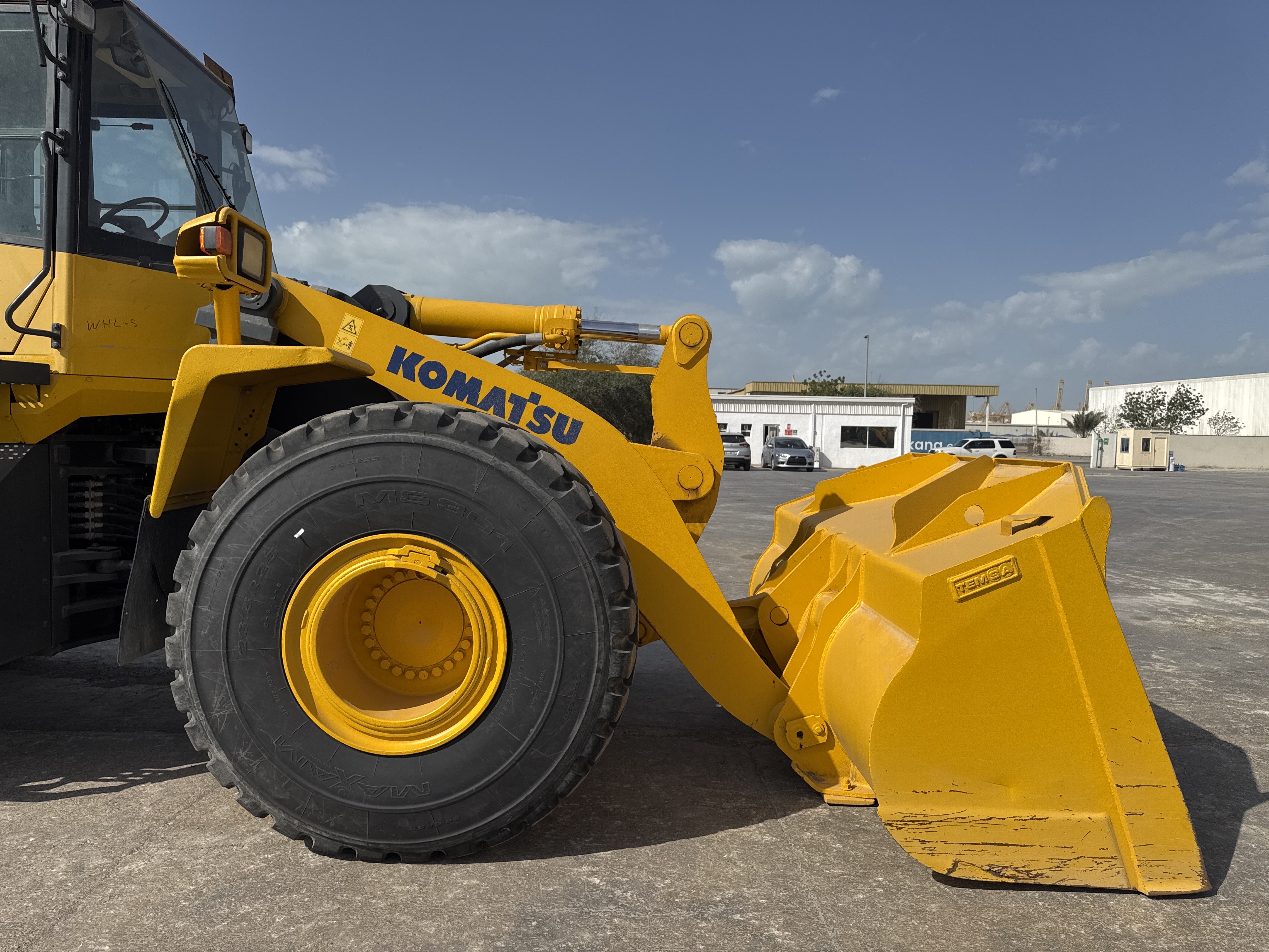 WHL-005-Komatsu-WA470-6-Wheel-loaders-inspection-Structure-Paint-2