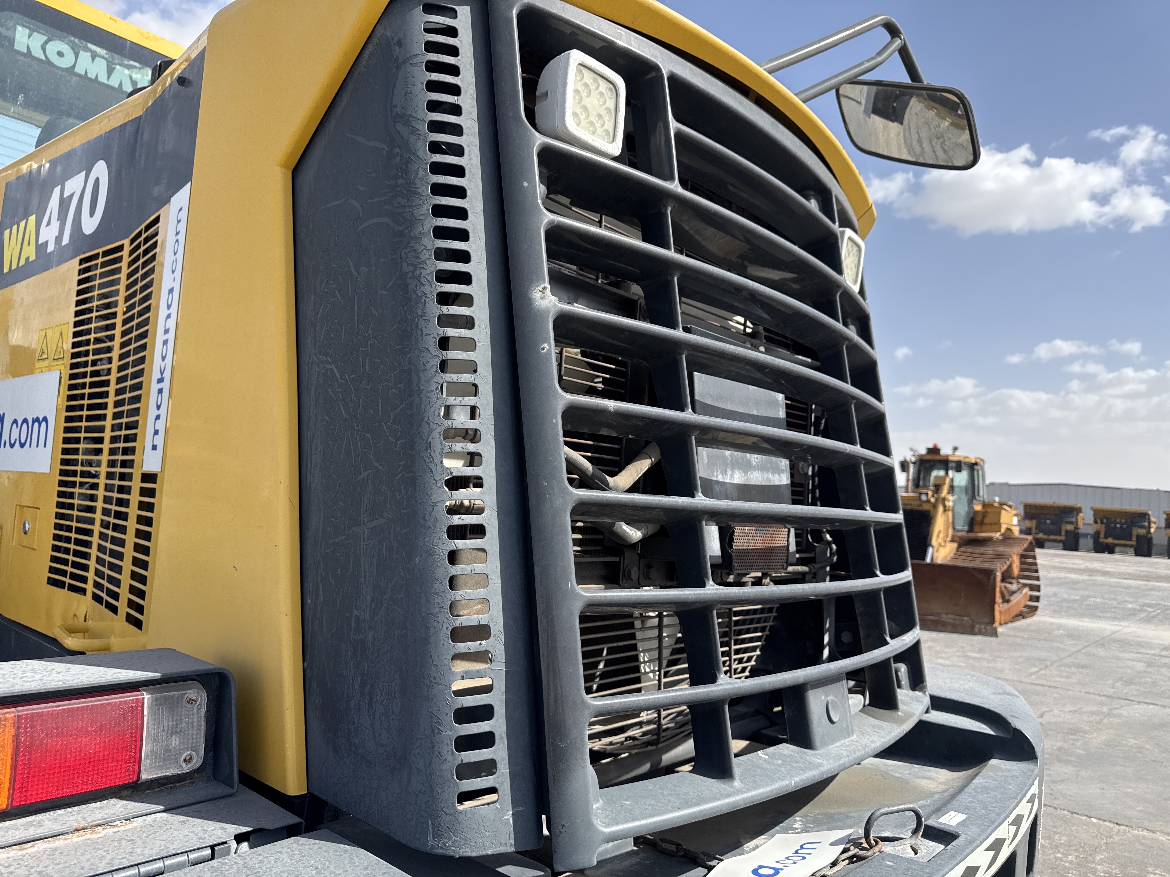 WHL-005-Komatsu-WA470-6-Wheel-loaders-inspection-Structure-Sheet-metal-(fiberglass)-2