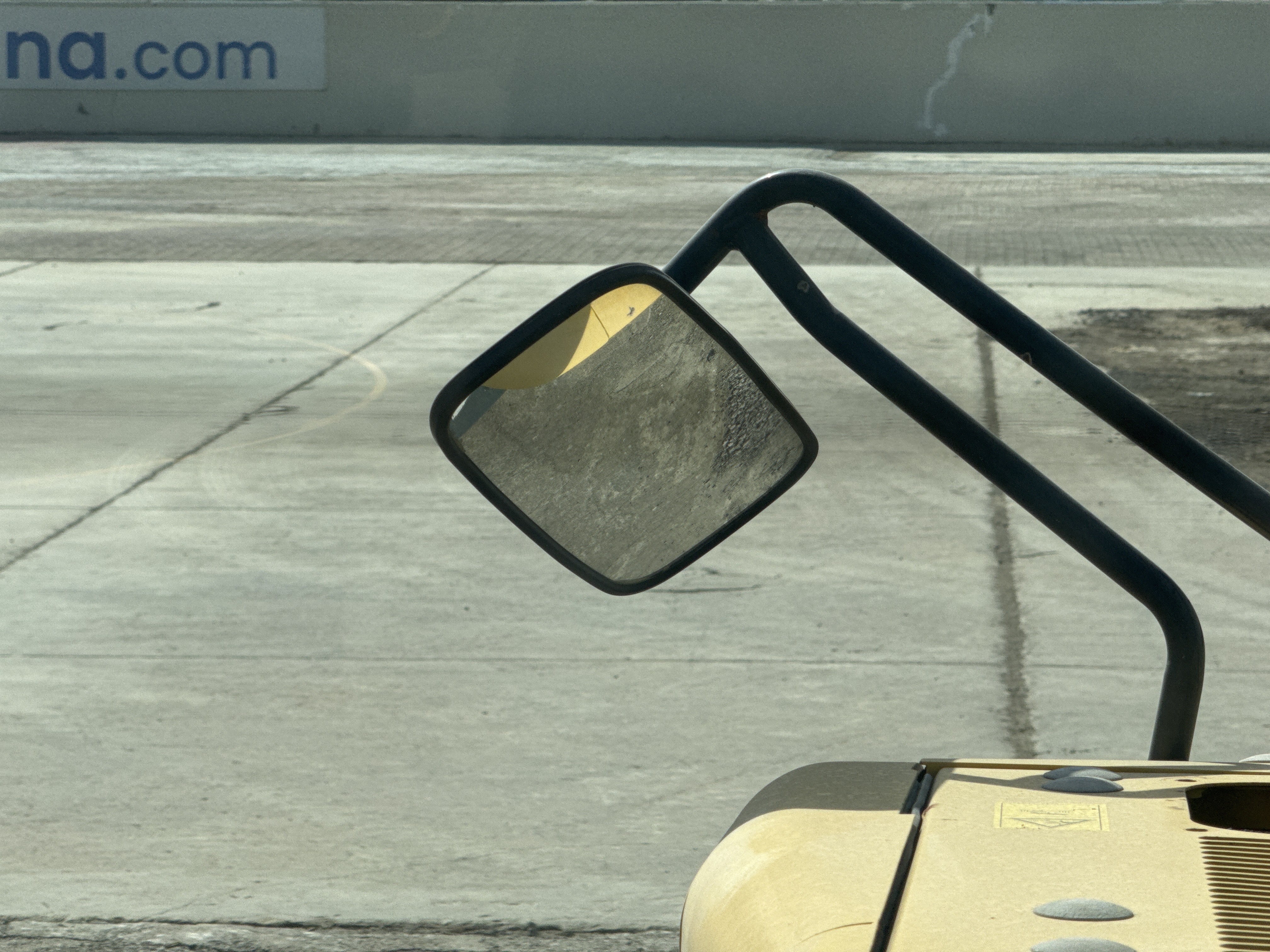 WHL-005-Komatsu-WA470-6-Wheel-loaders-inspection-Cabin-Mirrors-2
