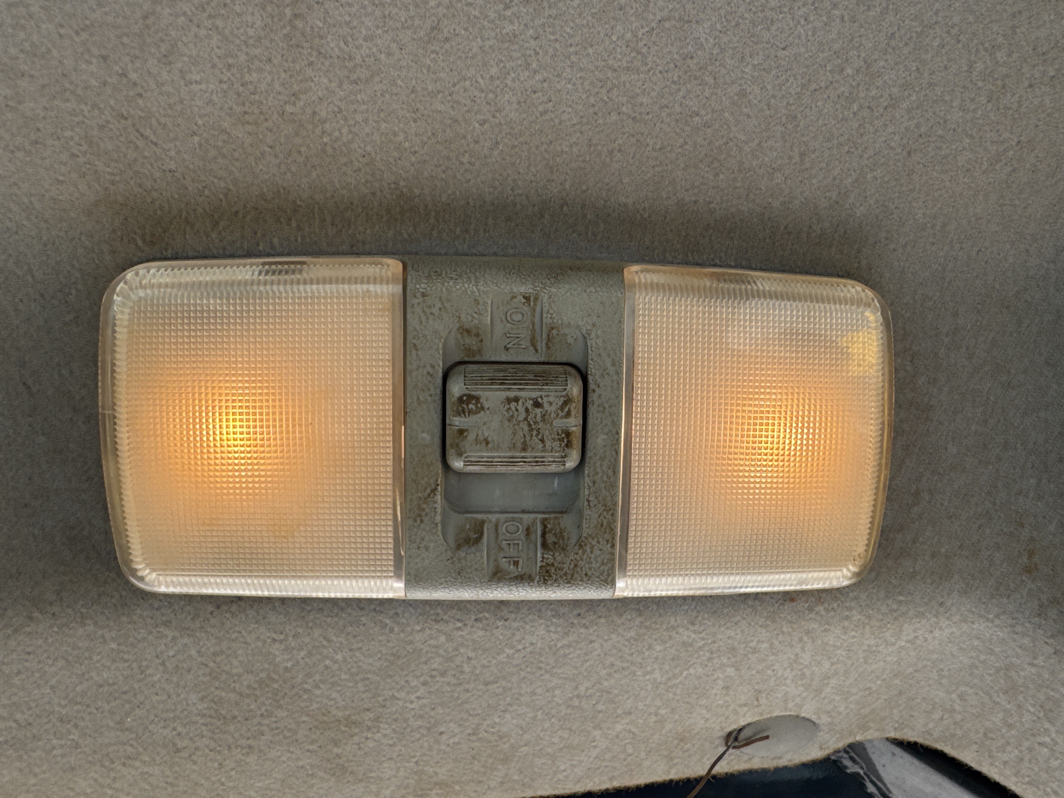 WHL-005-Komatsu-WA470-6-Wheel-loaders-inspection-Cabin-Cabin-light-2