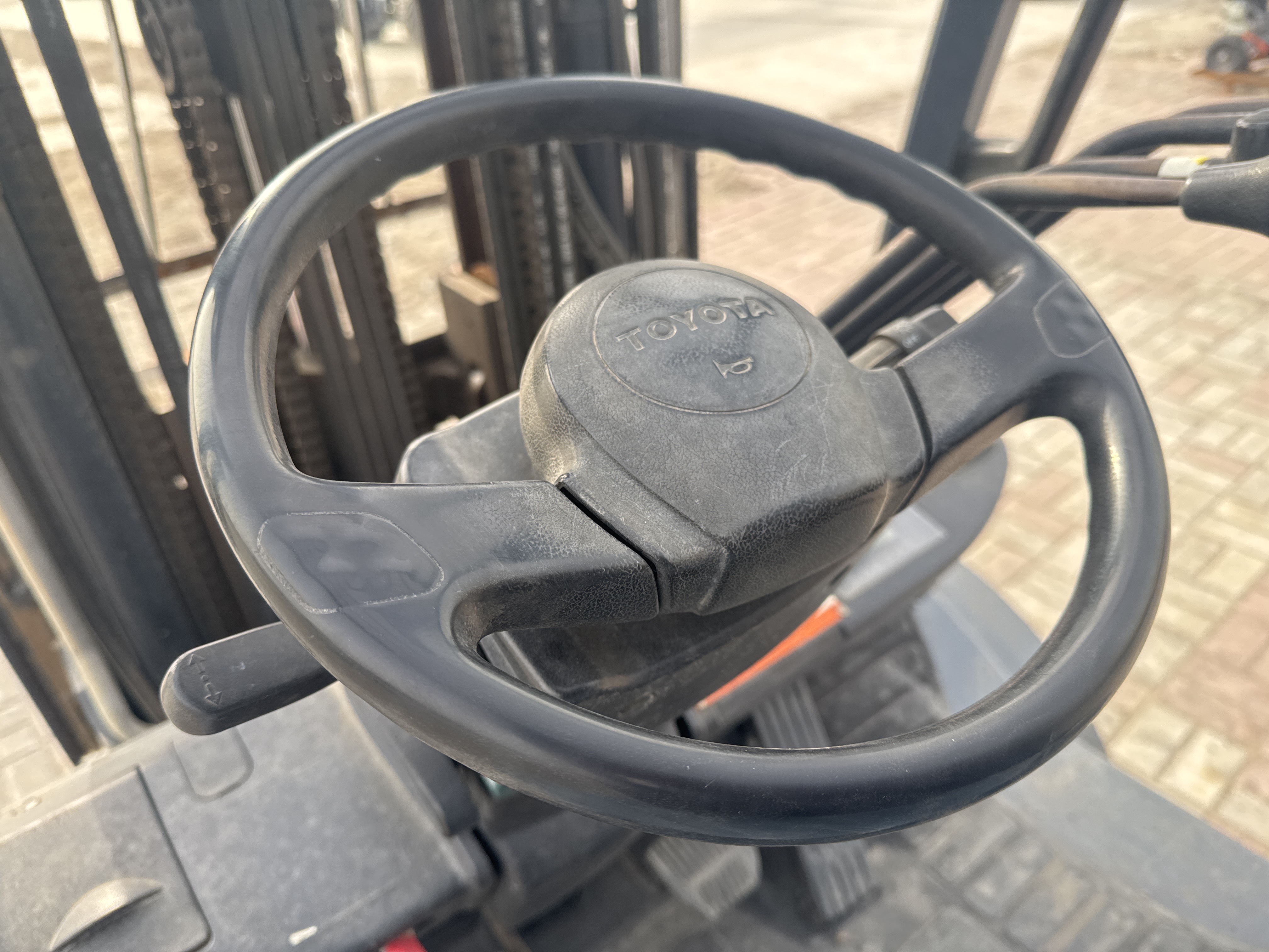 FLM-005-Toyota-8FDU25-Forklifts-inspection-Cabin-Steering-response-2