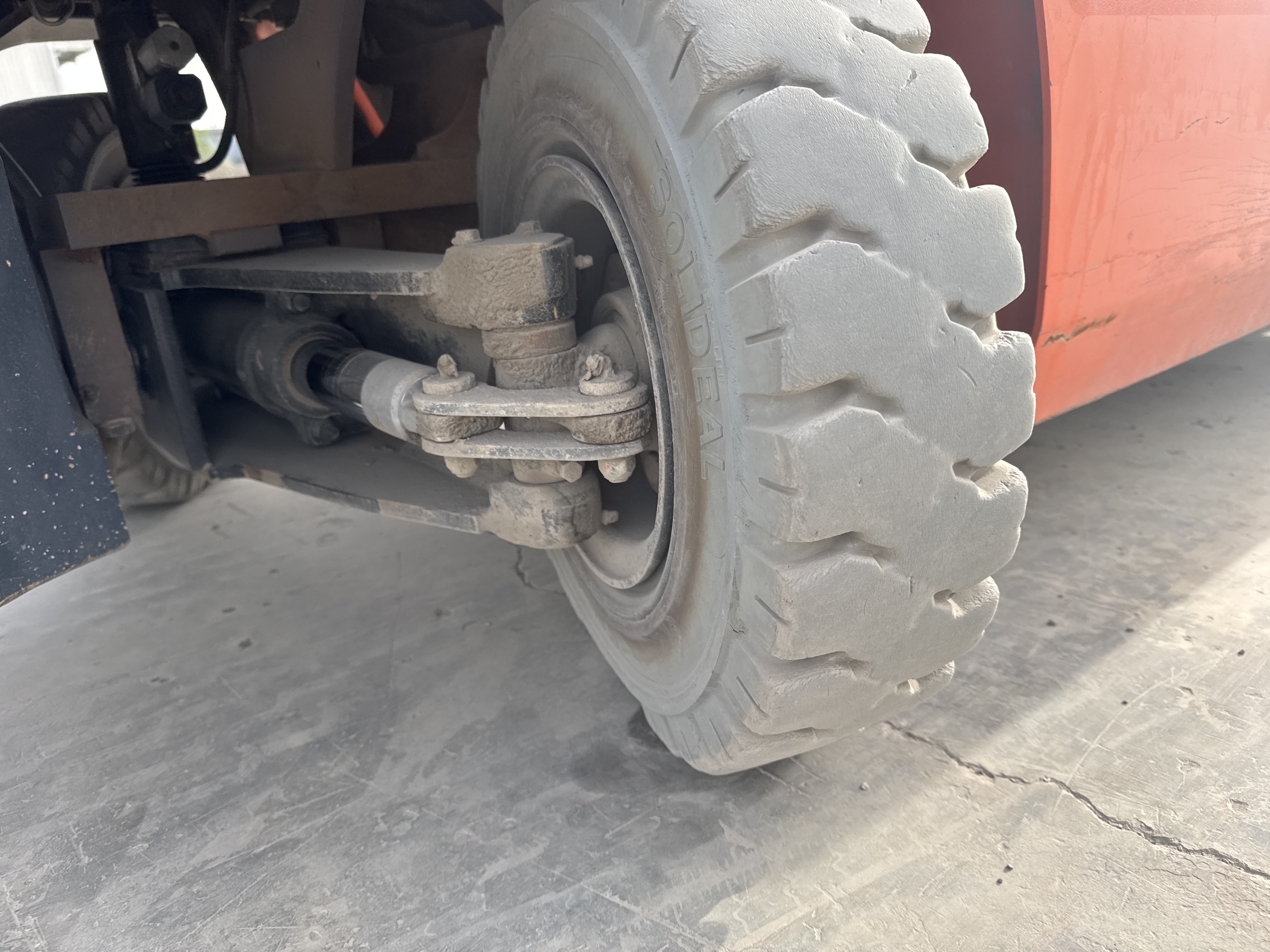 FLM-005-Toyota-8FDU25-Forklifts-inspection-Cabin-Steering-response-5