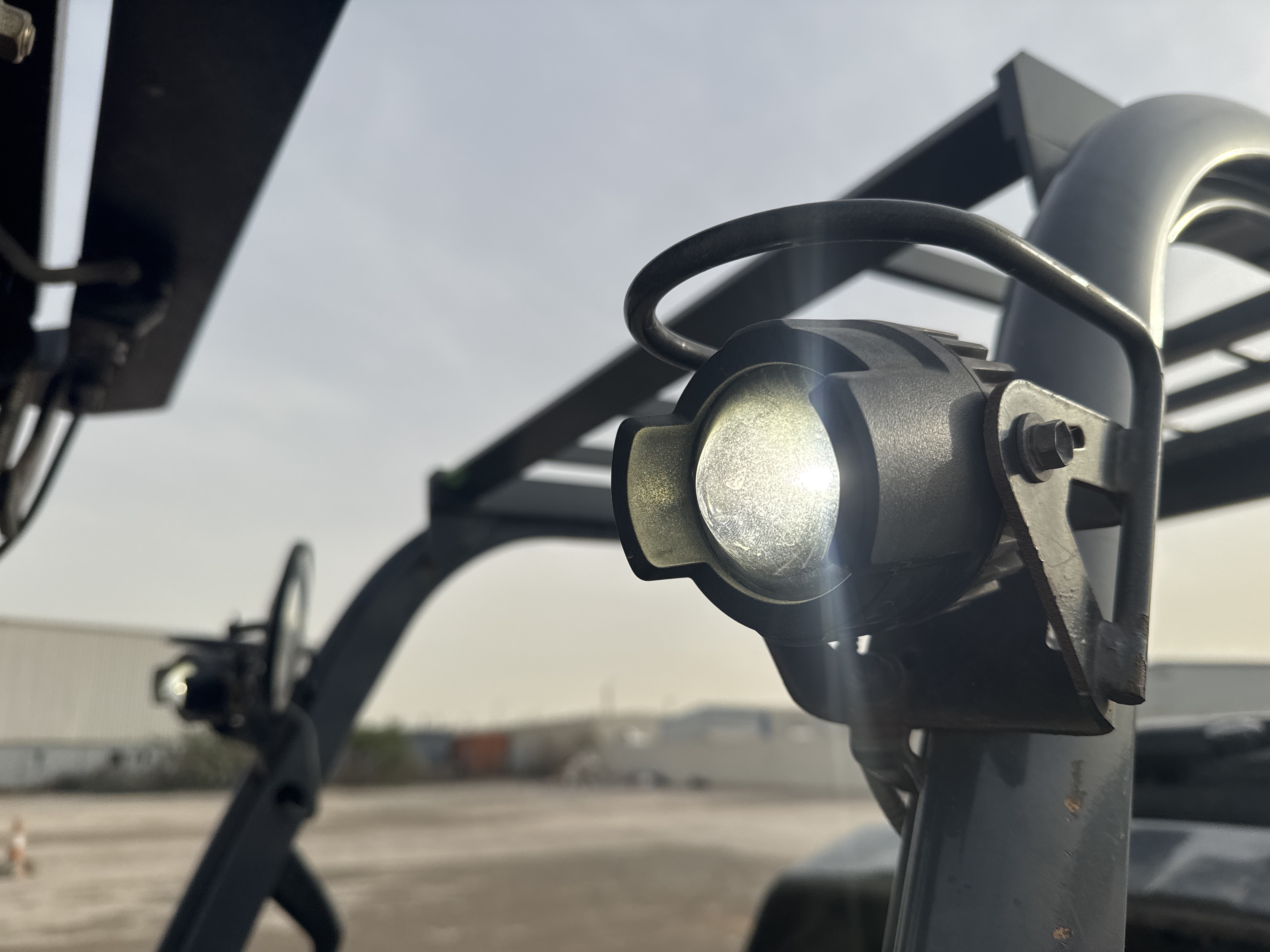 FLM-005-Toyota-8FDU25-Forklifts-inspection-Electronics-Lights-and-signals-2