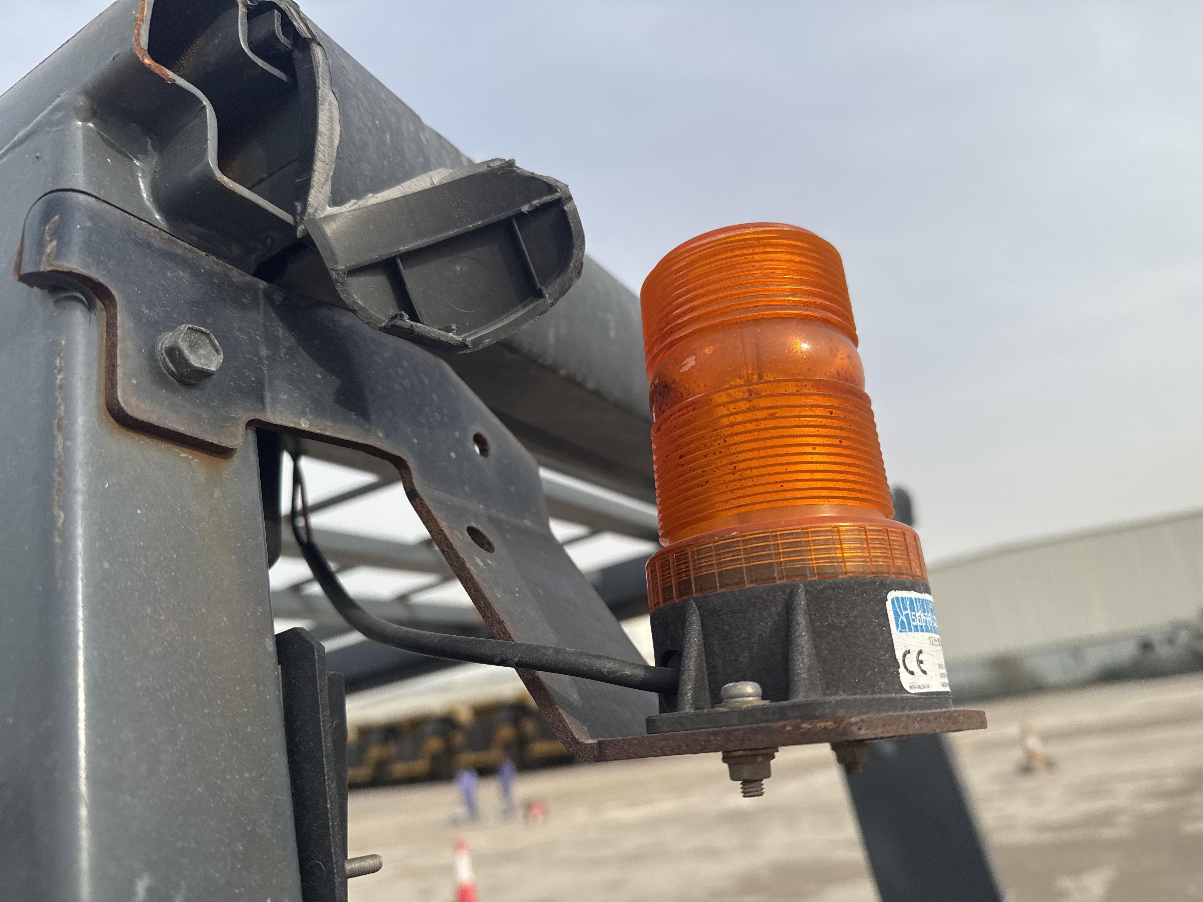 FLM-005-Toyota-8FDU25-Forklifts-inspection-Electronics-Lights-and-signals-2