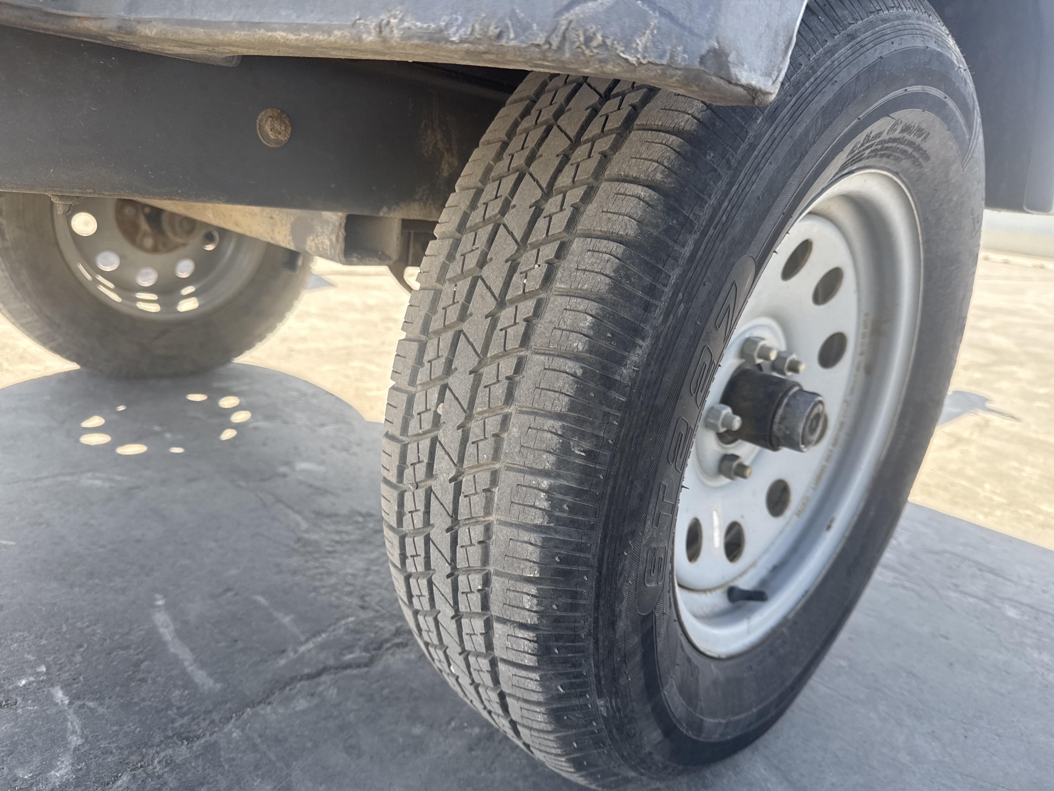 ACA-014-أطلس-كوبكو-XAS-185-T4F-كومبريسرات-هواء-فحص-الهيكل-حالة-الإطار-الأيمن-/-محور-العجلة-2